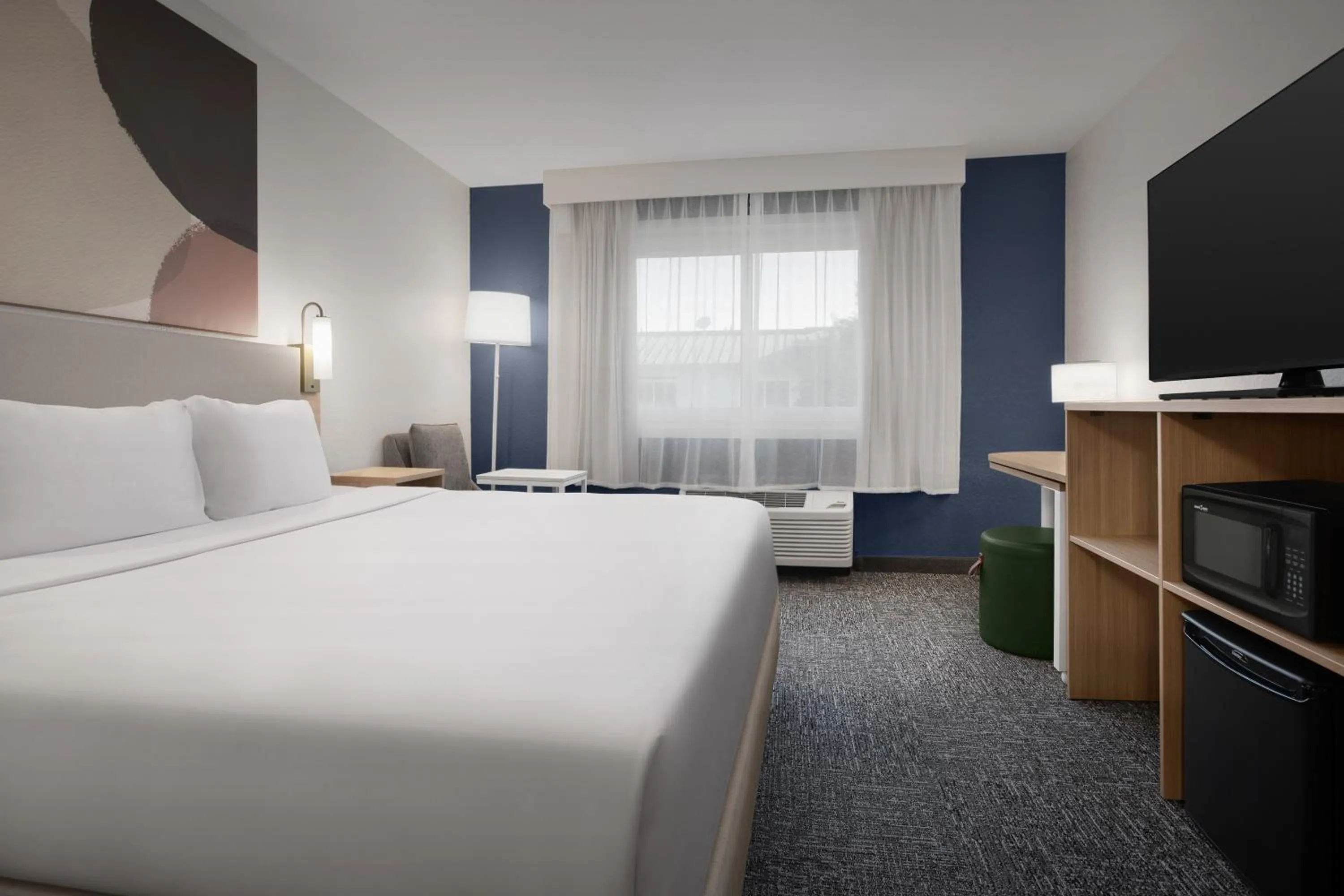 Bedroom, Bed in Spark by Hilton San Jose Airport