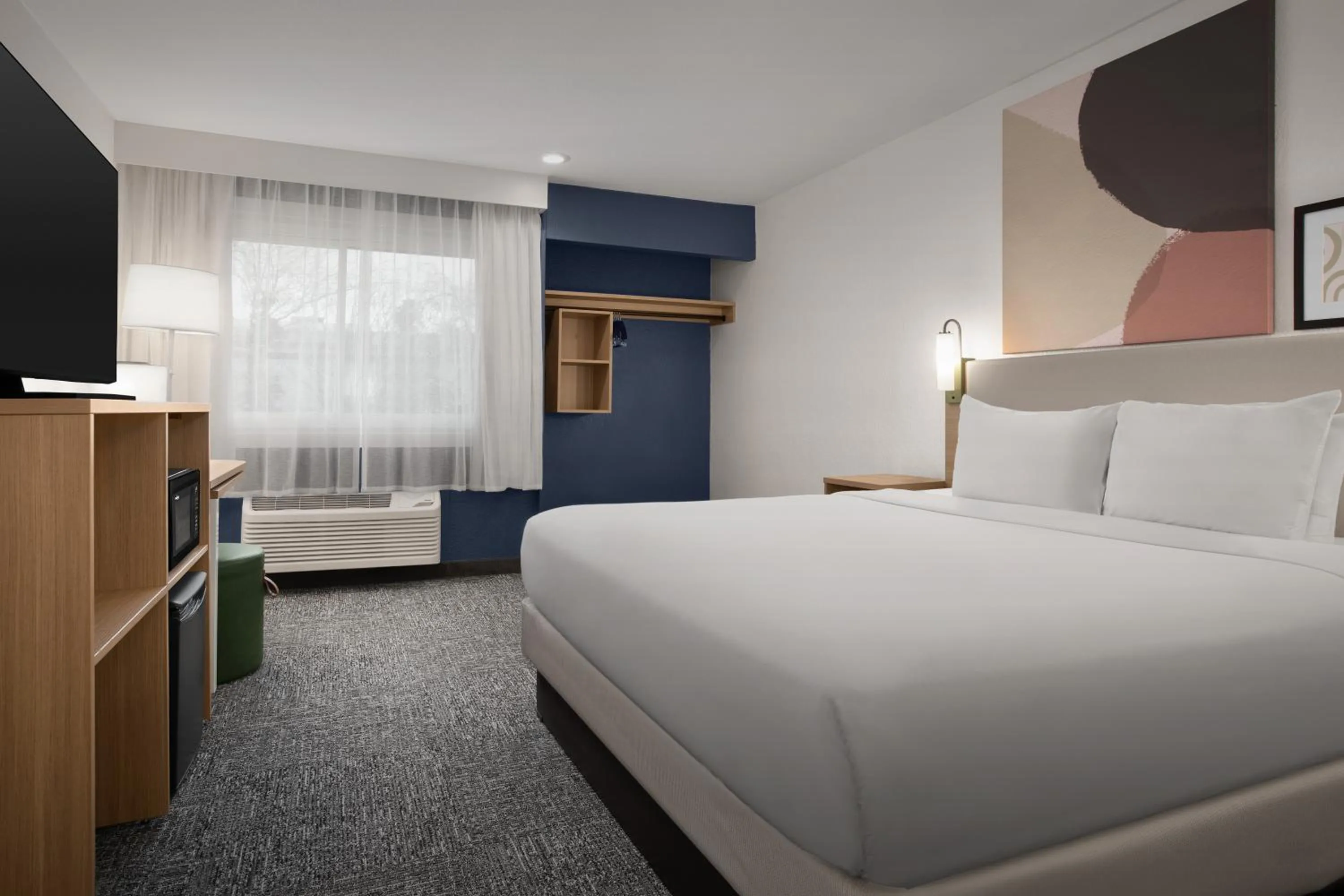 Bedroom, Bed in Spark by Hilton San Jose Airport