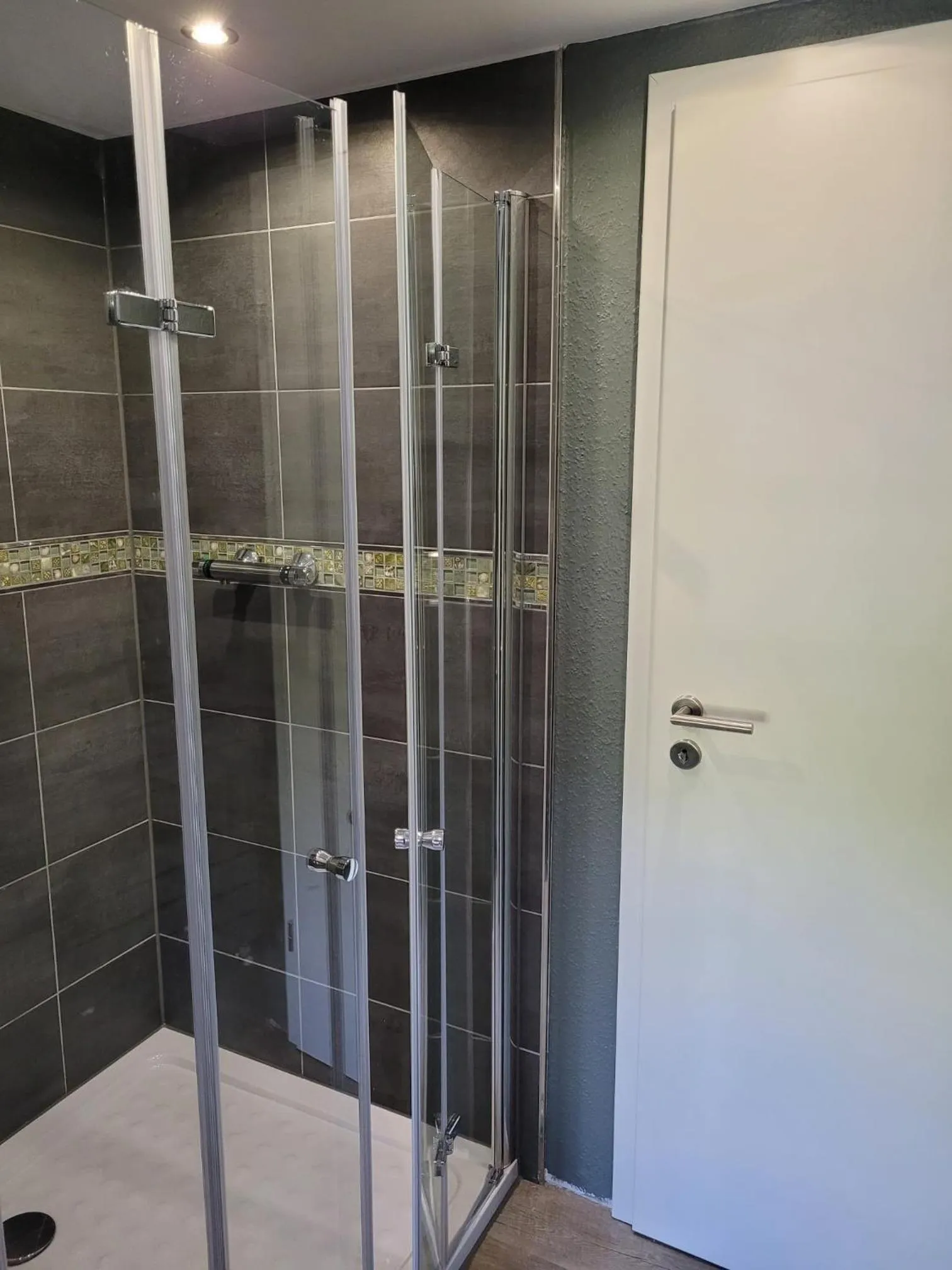 Shower in Hotel Zum Großen Krug