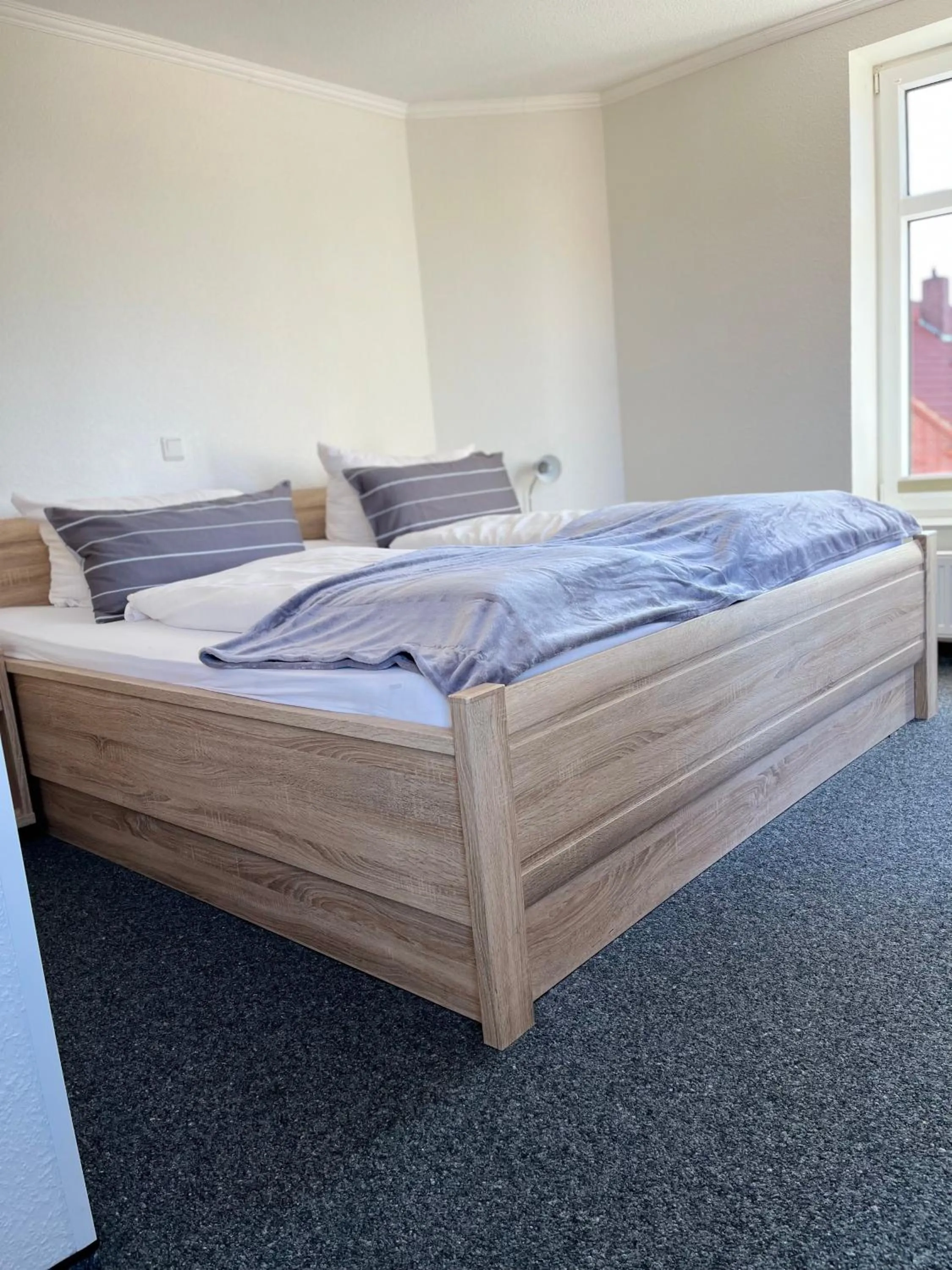 Bedroom, Bed in Hotel Zum Großen Krug