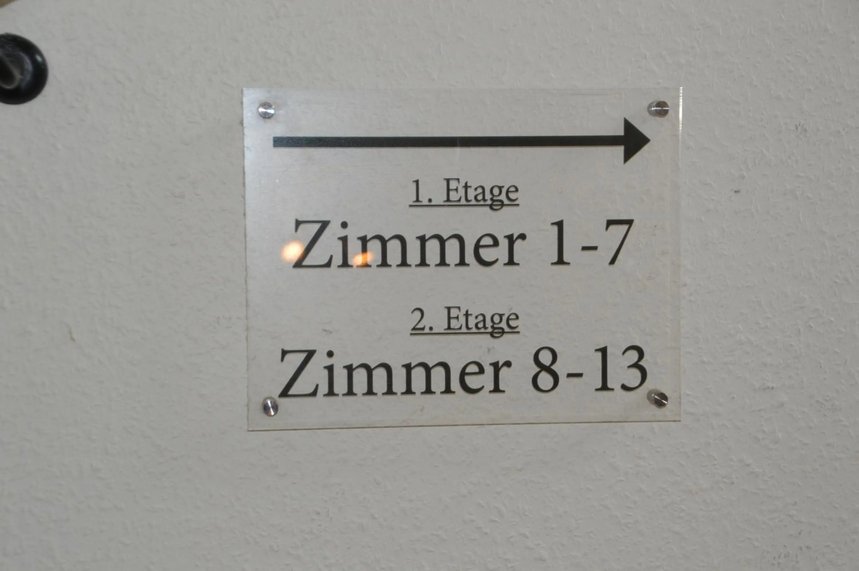 Property logo or sign in Hotel Zum Großen Krug