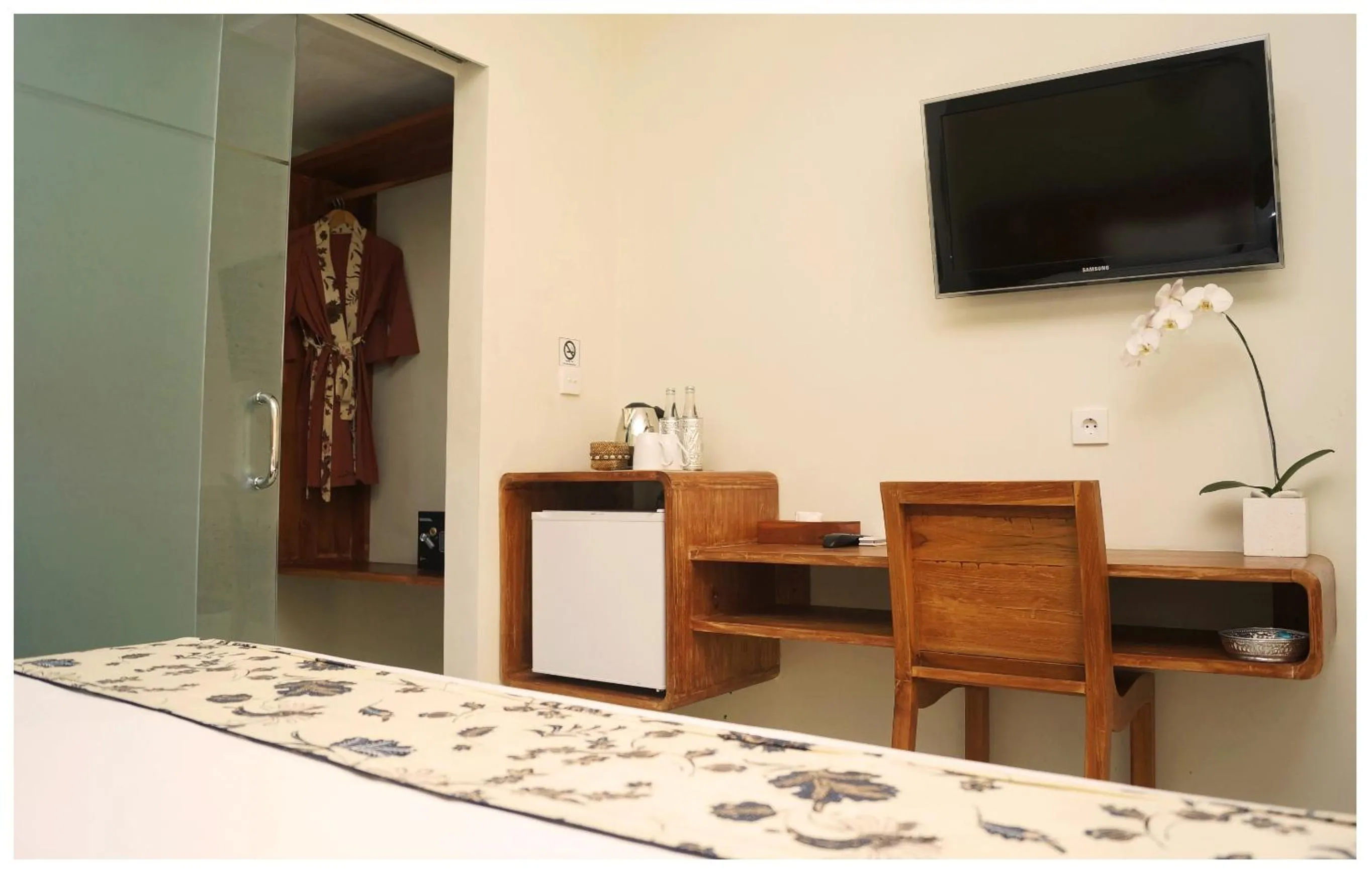 Photo of the whole room in Arana Suite