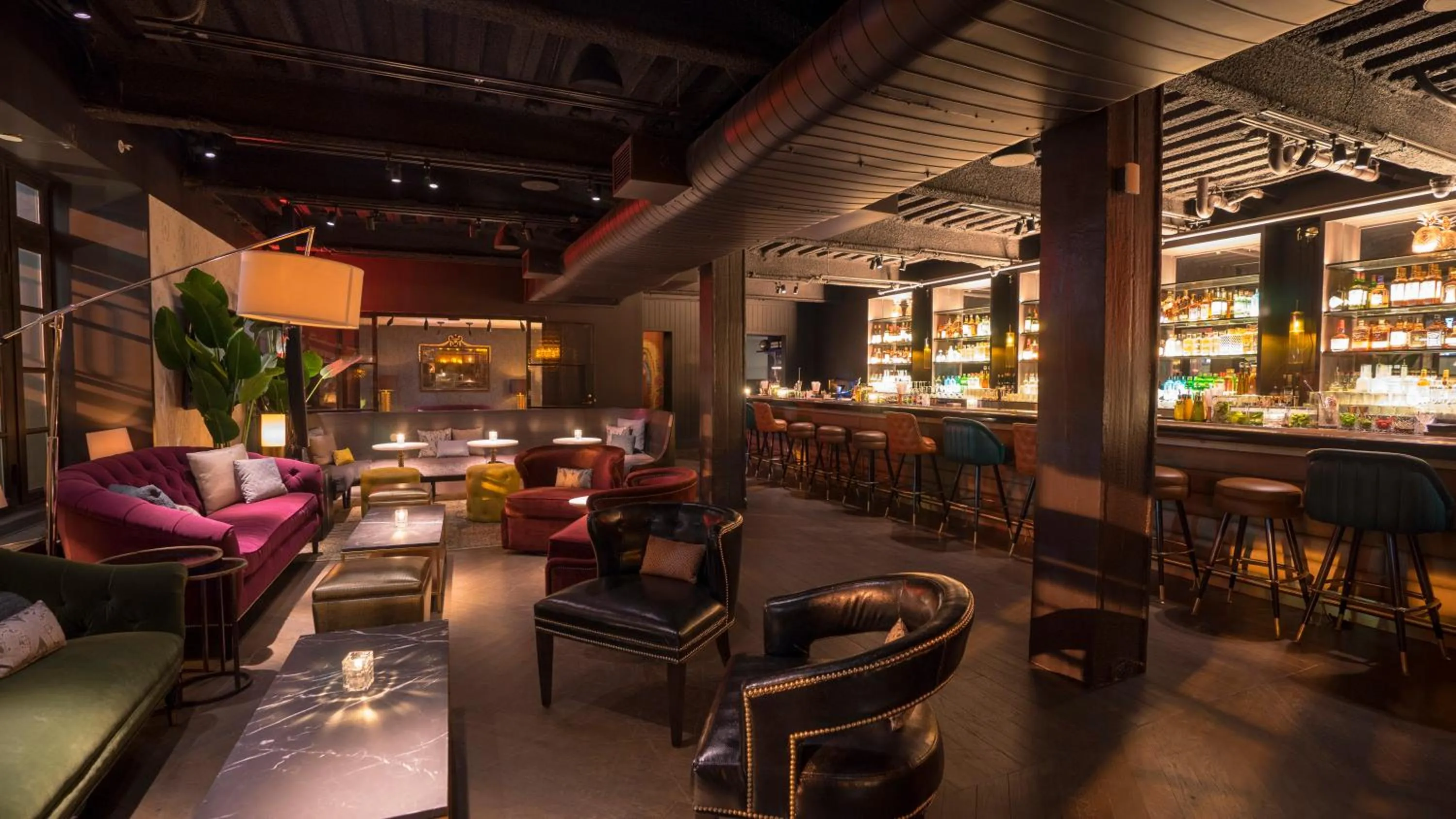 Lounge or bar in Hotel Seville NoMad - The Unbound Collection by Hyatt