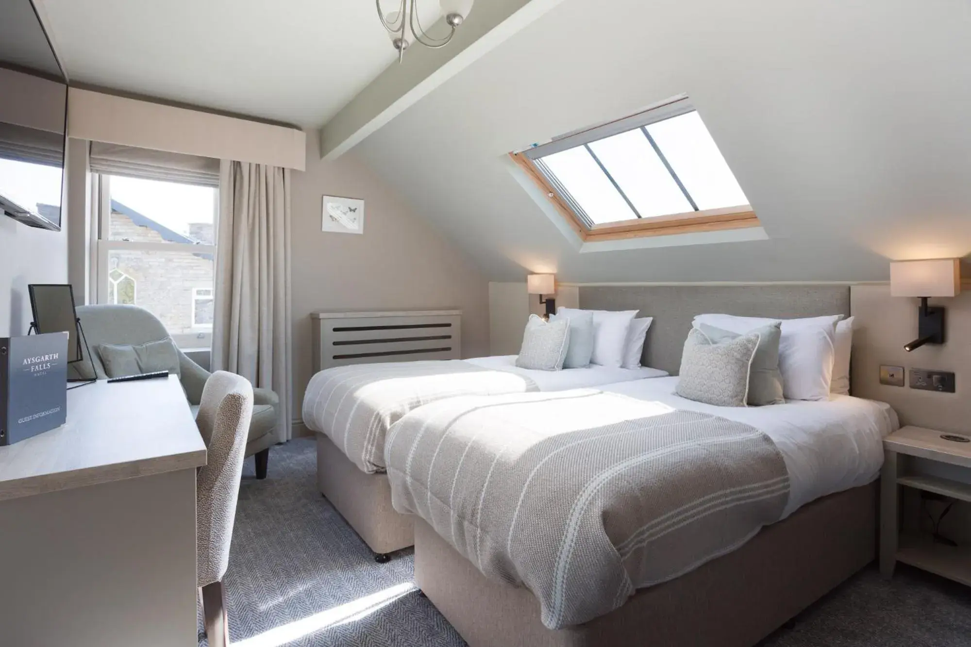 Standard Twin Room in Aysgarth Falls Hotel & Restaurant Standard Twin Room in Aysgarth Falls Hotel & Restaurant