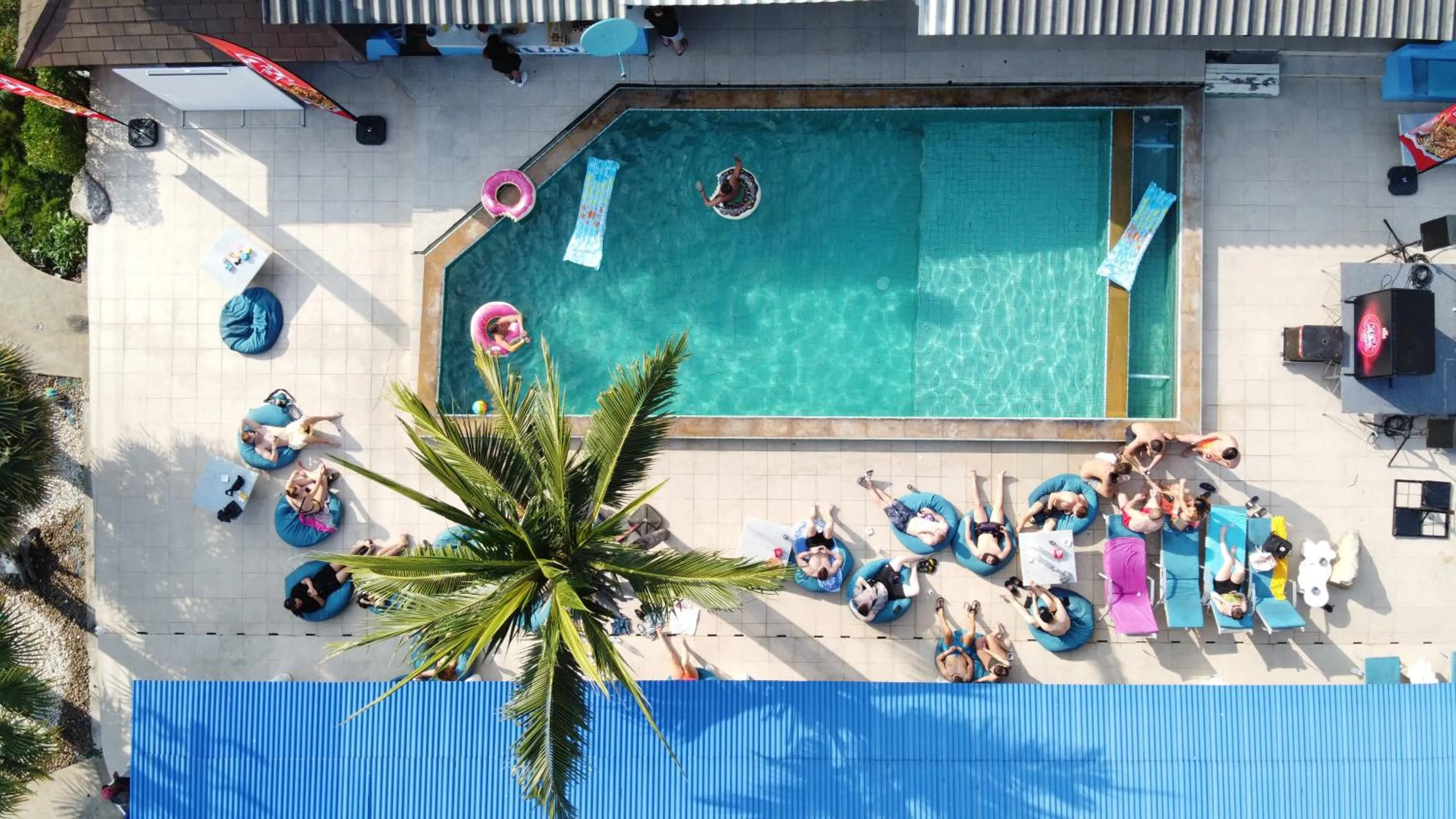 People in Phangan Arena Hostel