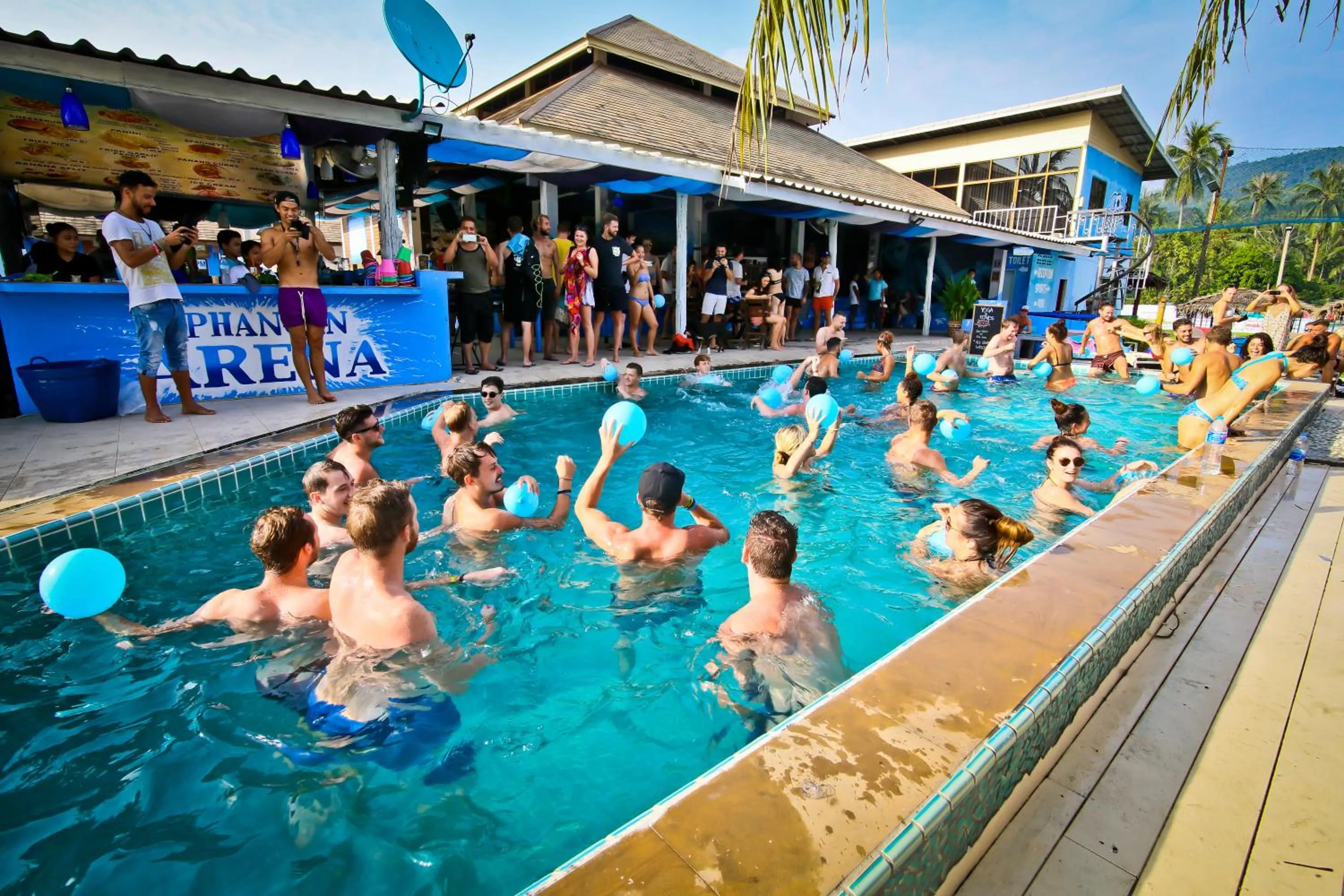 Property building in Phangan Arena Hostel