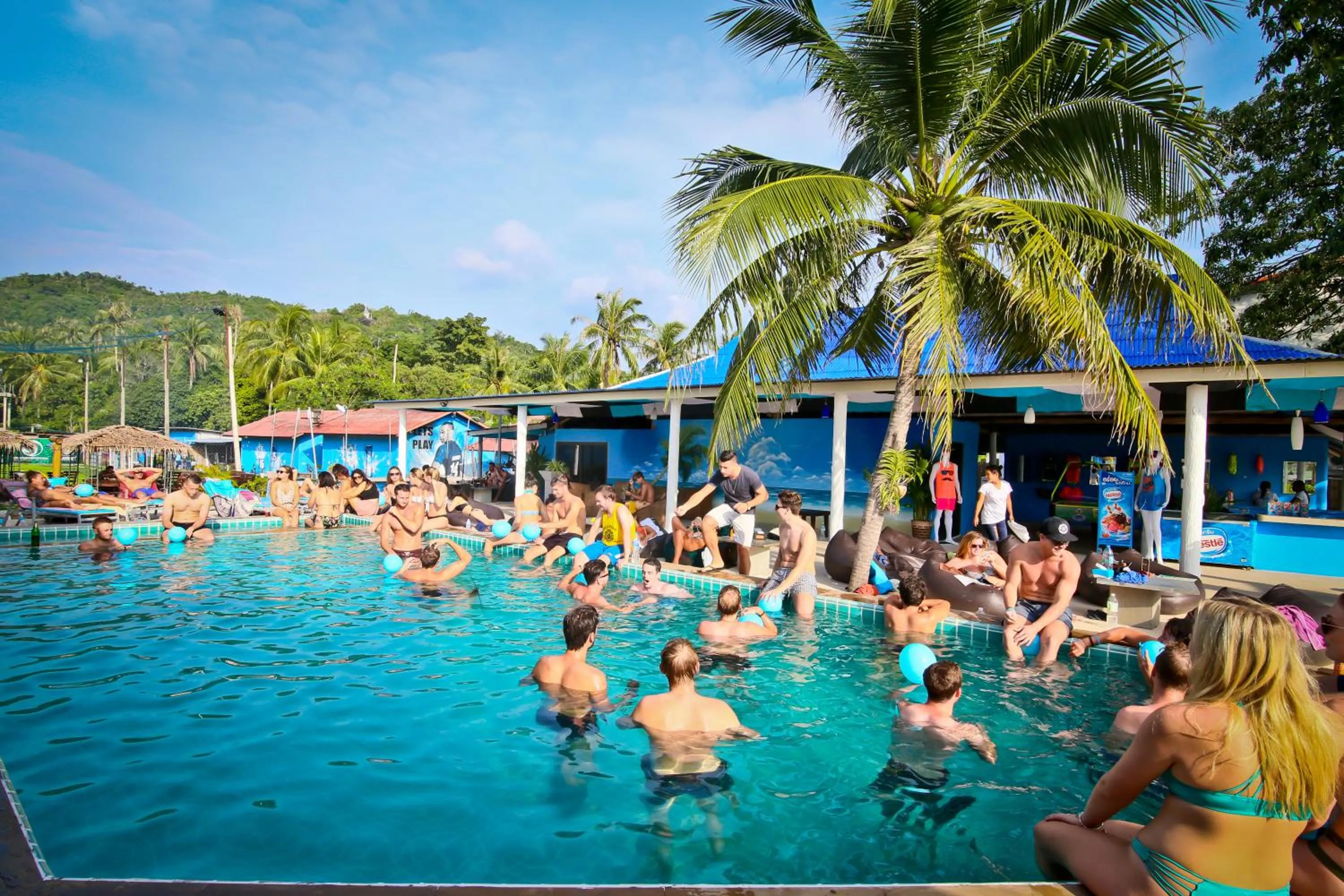 Property building in Phangan Arena Hostel