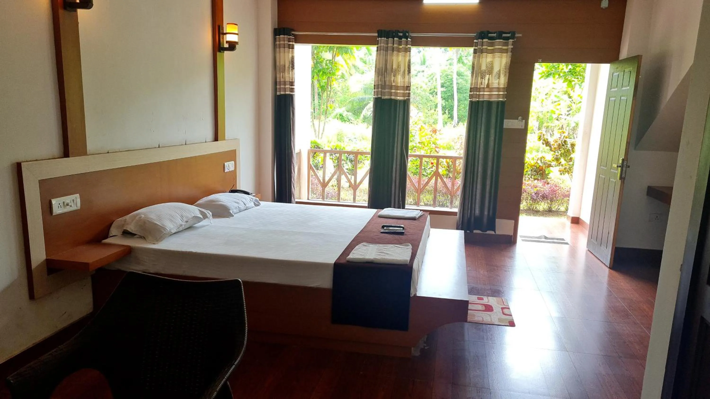 Bed in Hotel Exotica Squares