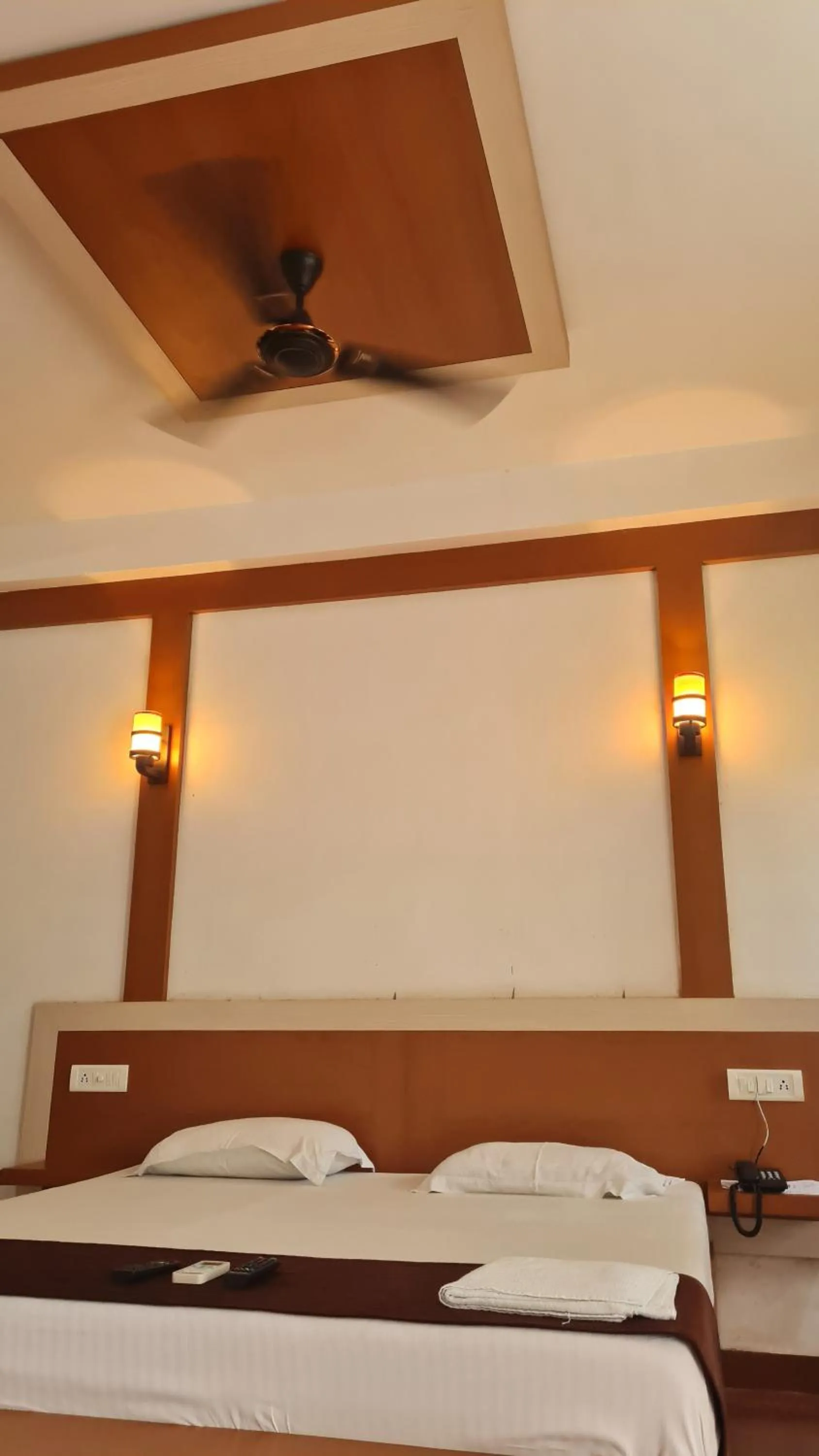 Bedroom, Bed in Hotel Exotica Squares