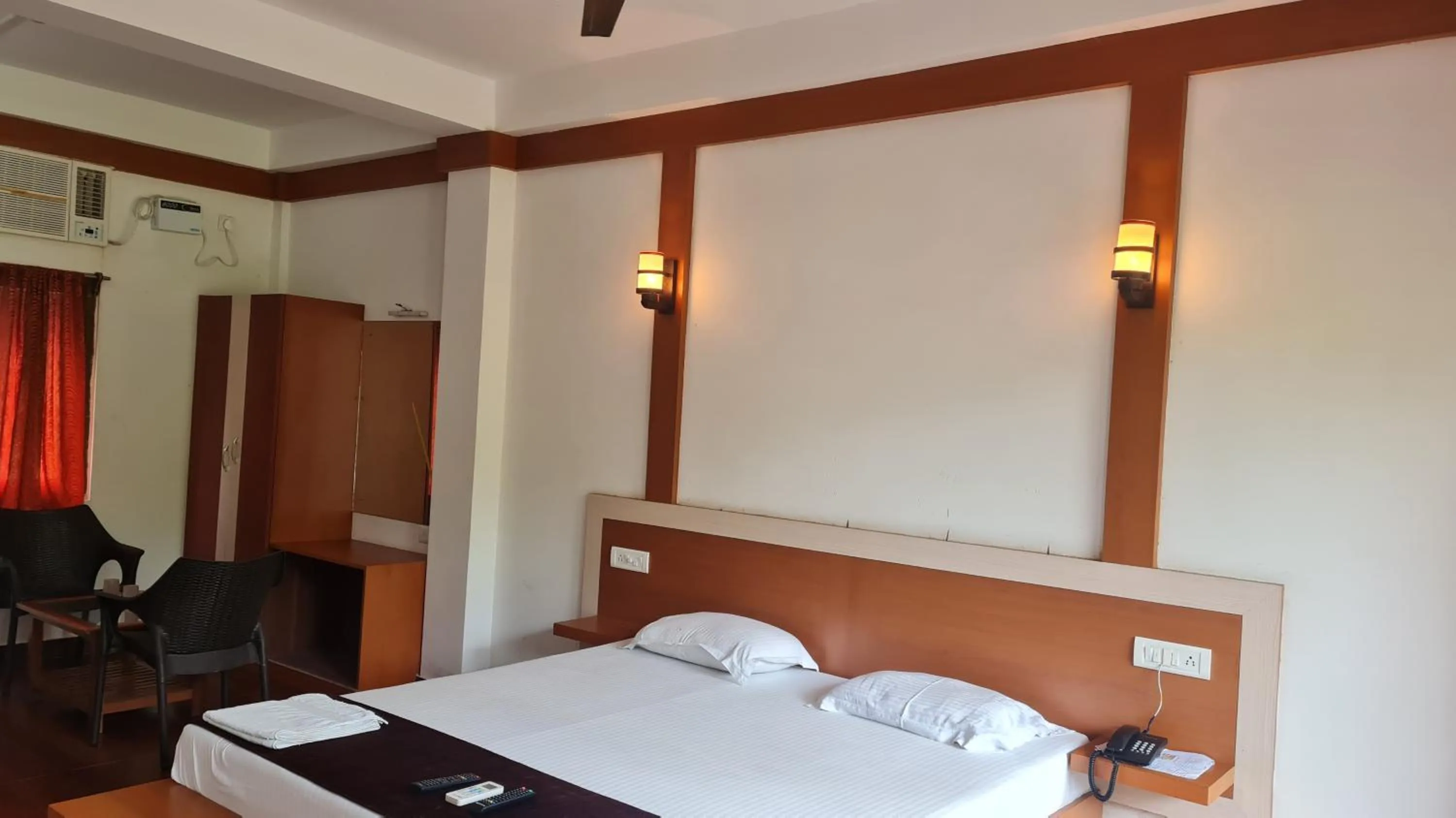 Bed in Hotel Exotica Squares