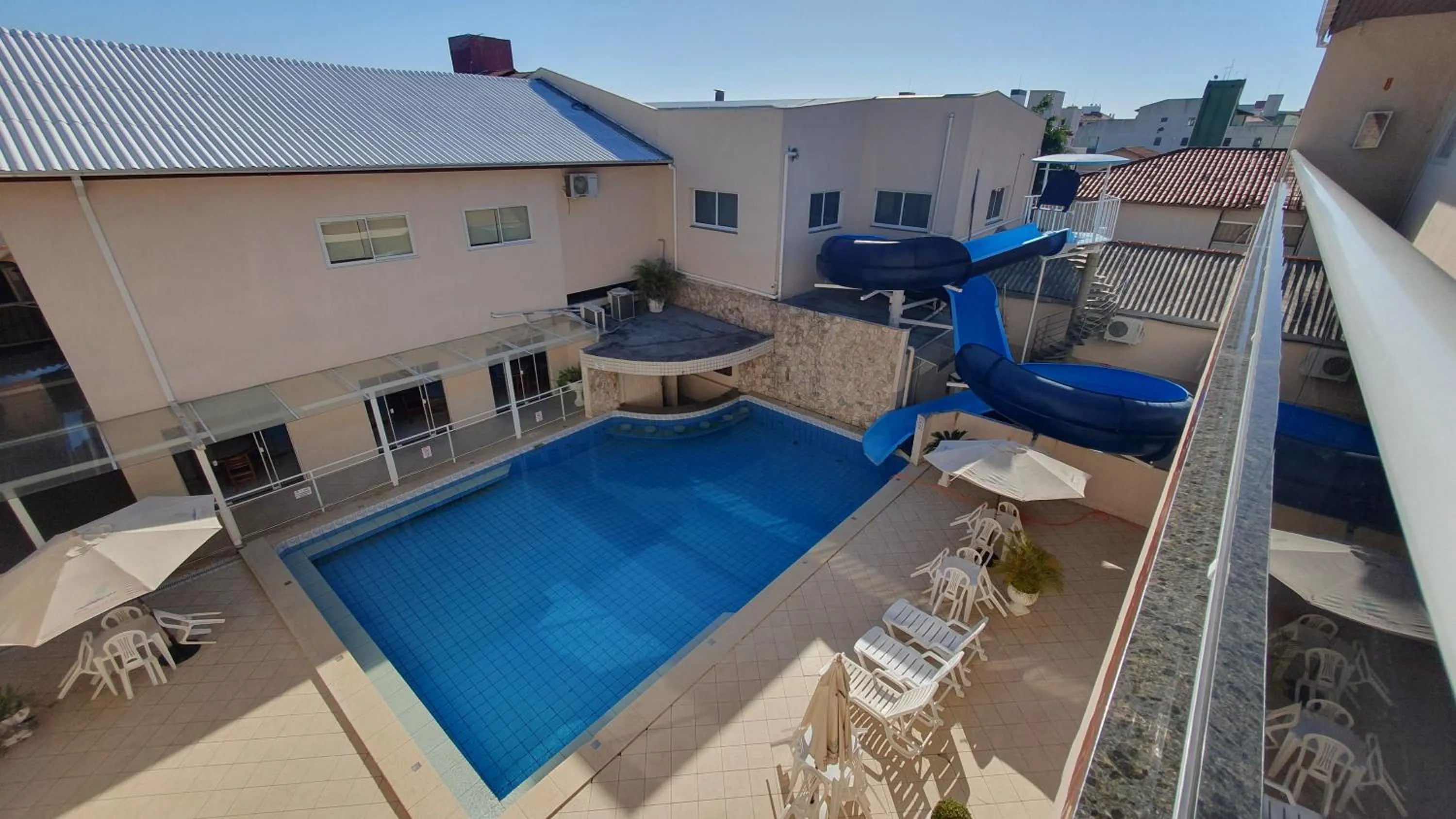 Property building in Tropicanas Hotel e Eventos