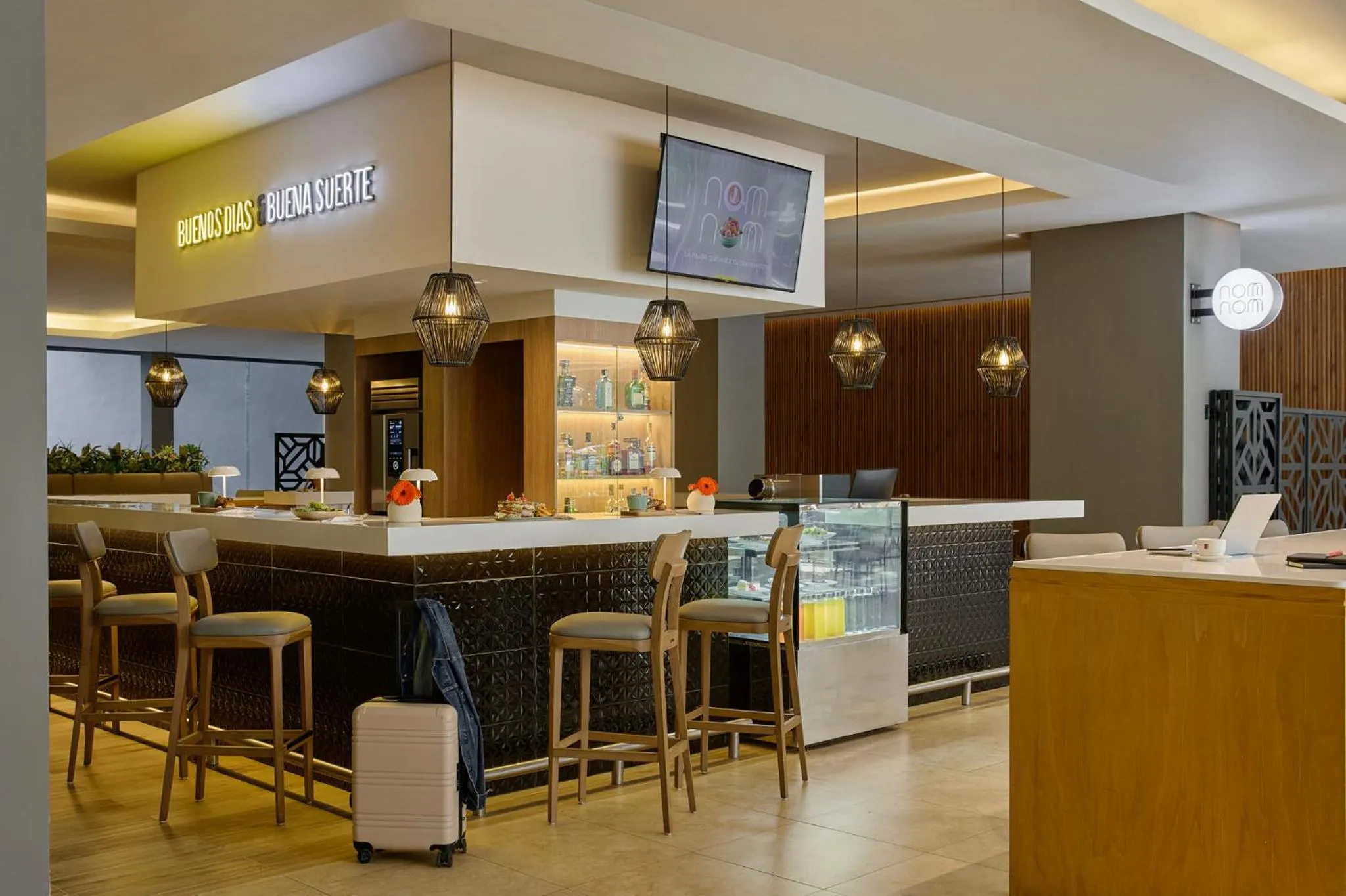 Restaurant/places to eat in Fiesta Inn Monterrey Valle