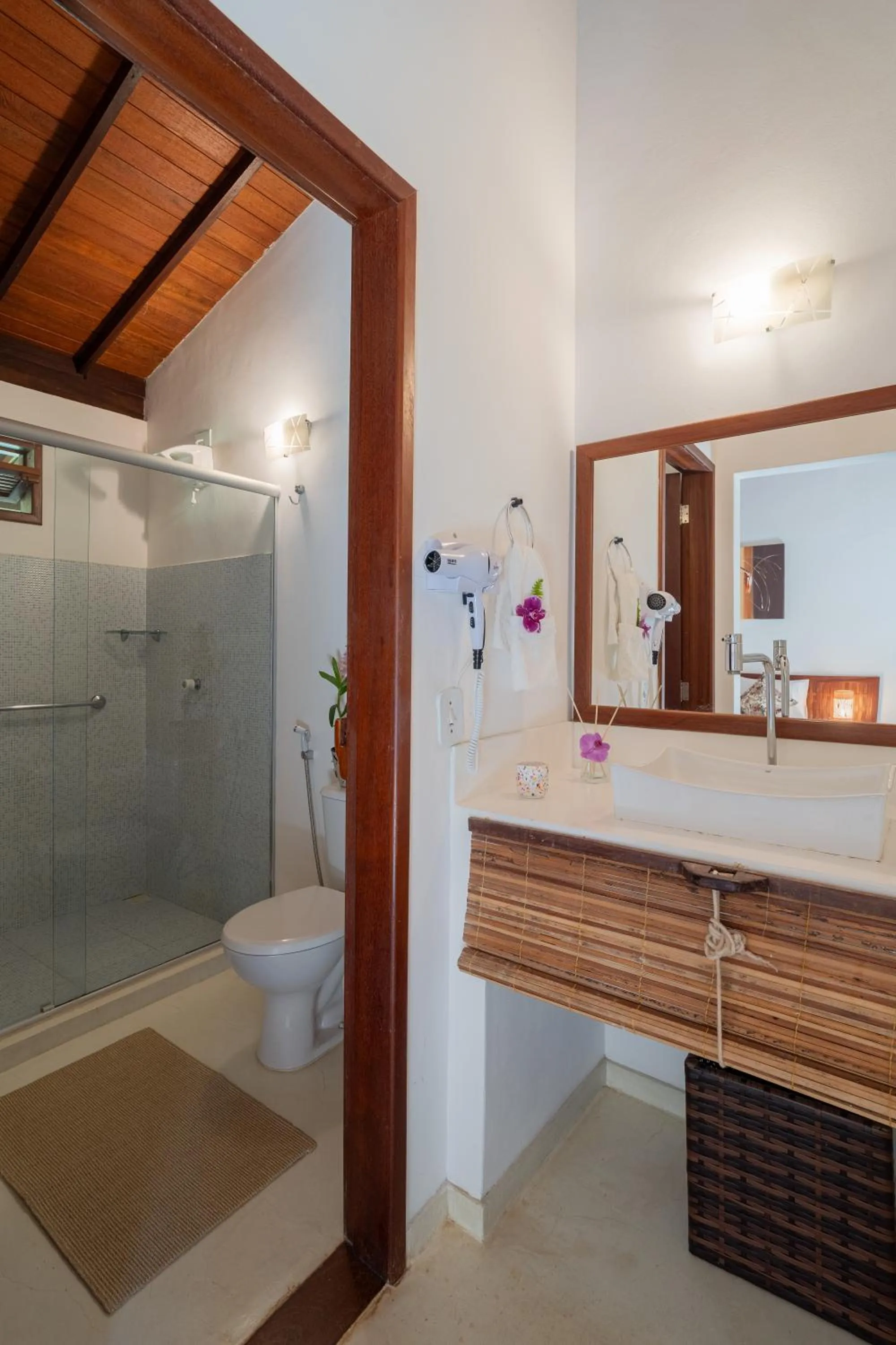 Bathroom in Pousada Samambaia