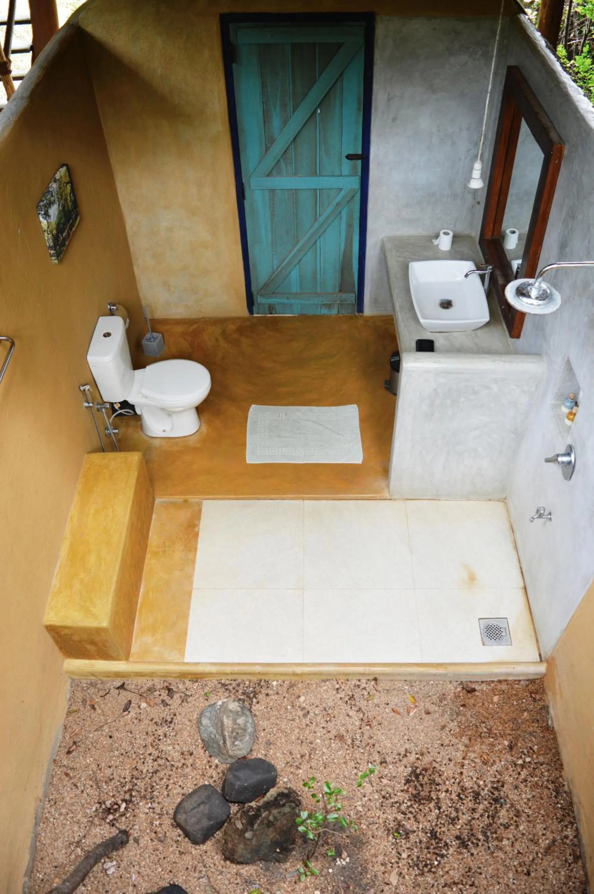 Shower in Back of Beyond - Wild Haven