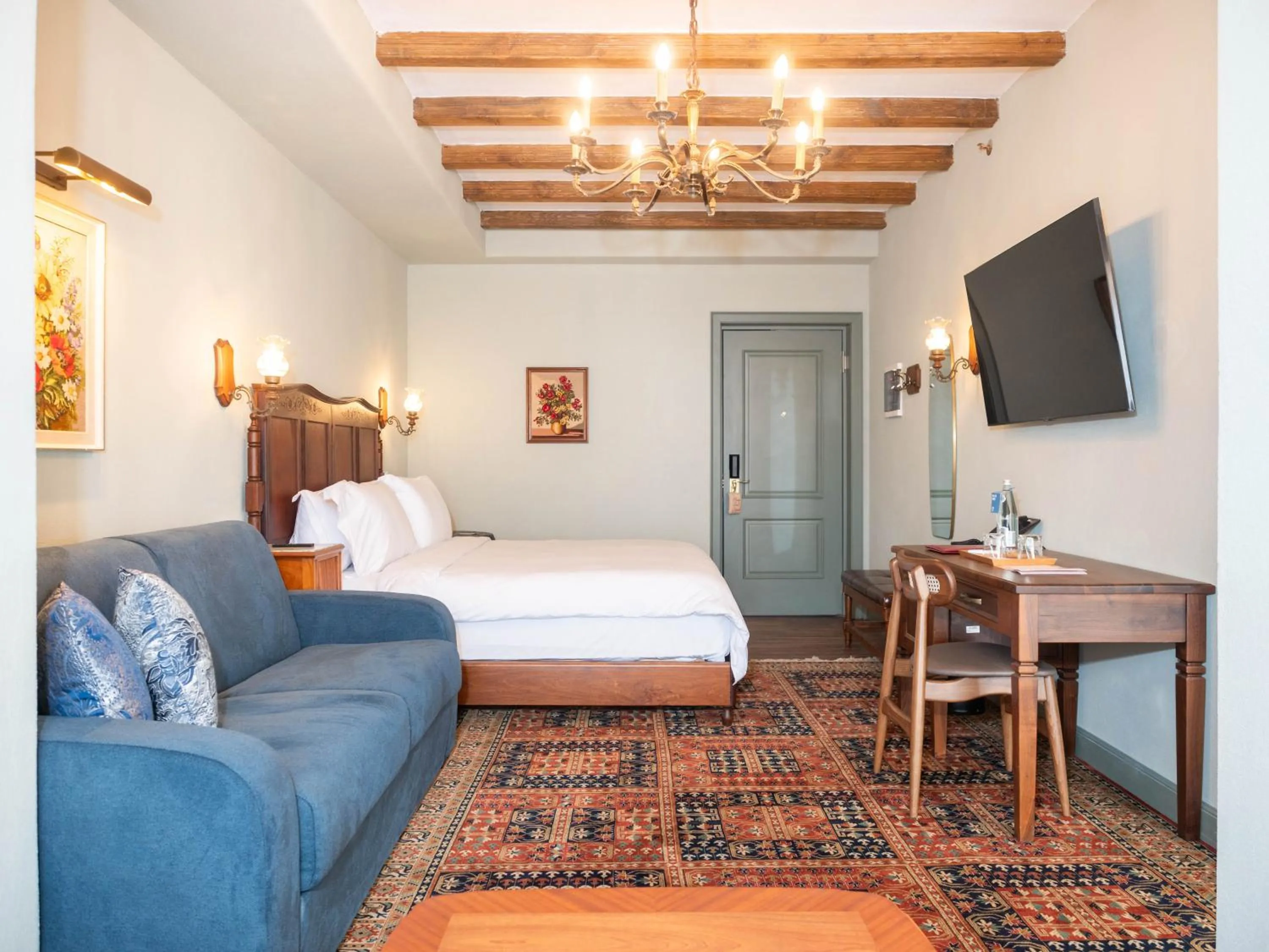 Photo of the whole room, Bed in Vila Ebel Hotel Pool & Spa