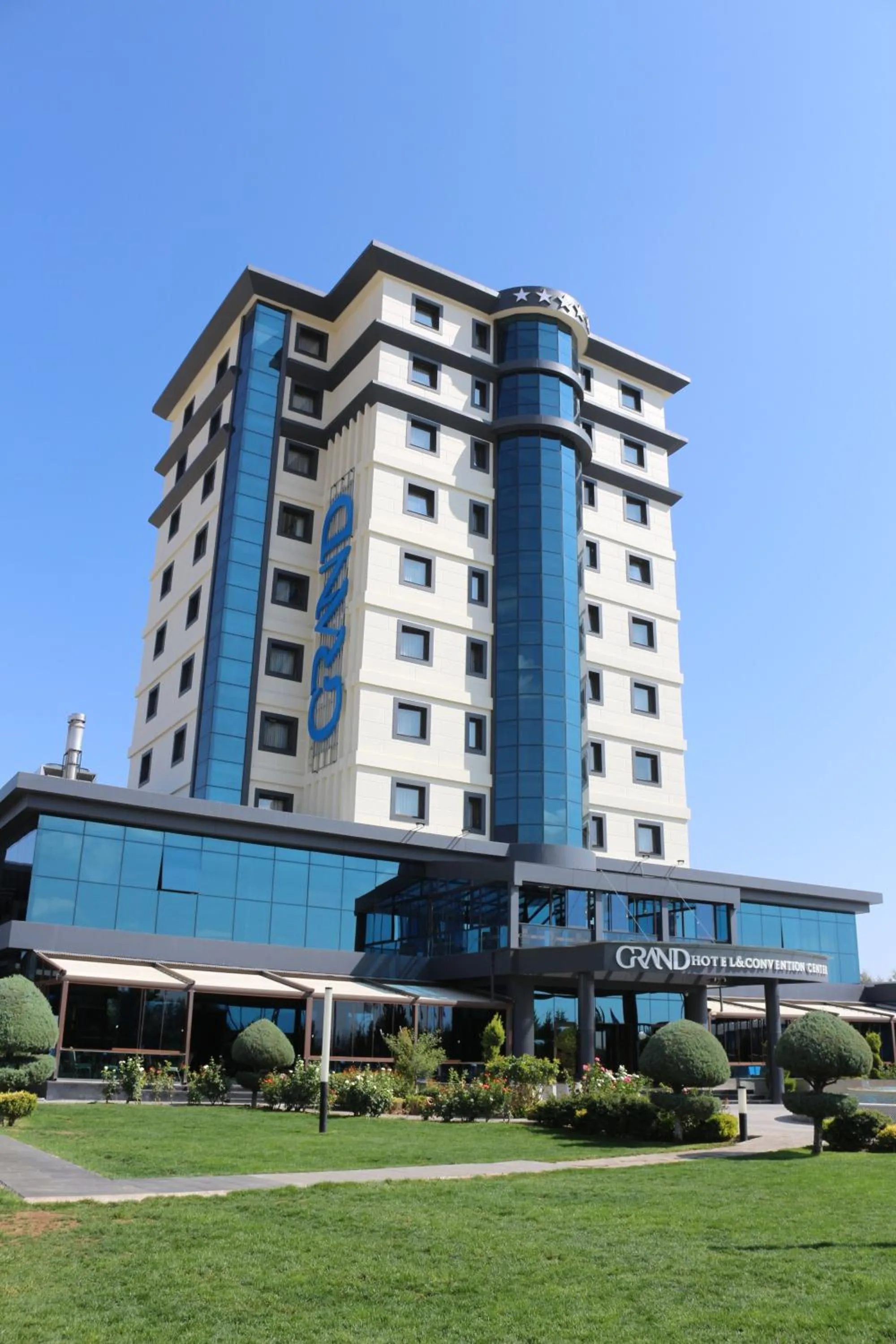 Property building in Grand Hotel & Convention Center Karaman