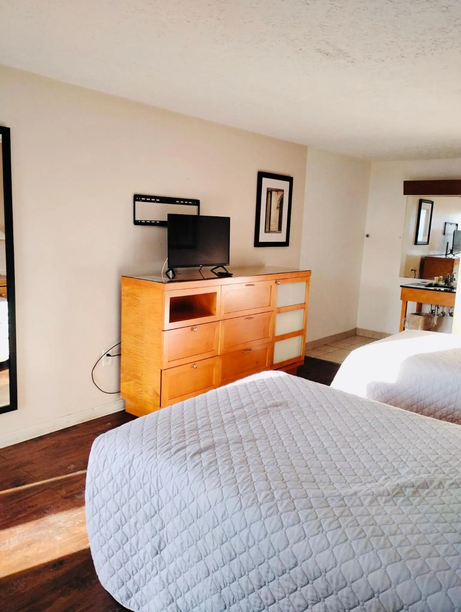 Bed in Motel M Lewisburg