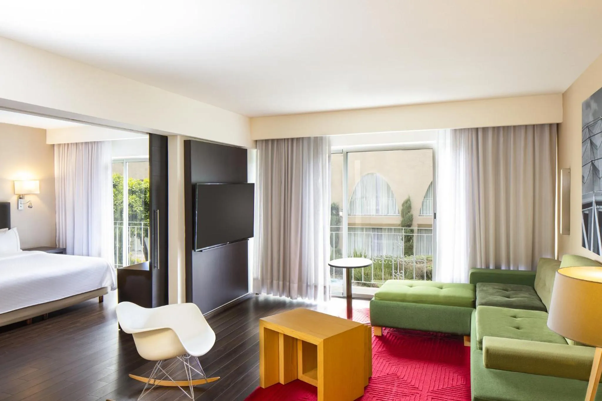 Photo of the whole room, Bed in Fiesta Inn Ciudad de México Aeropuerto