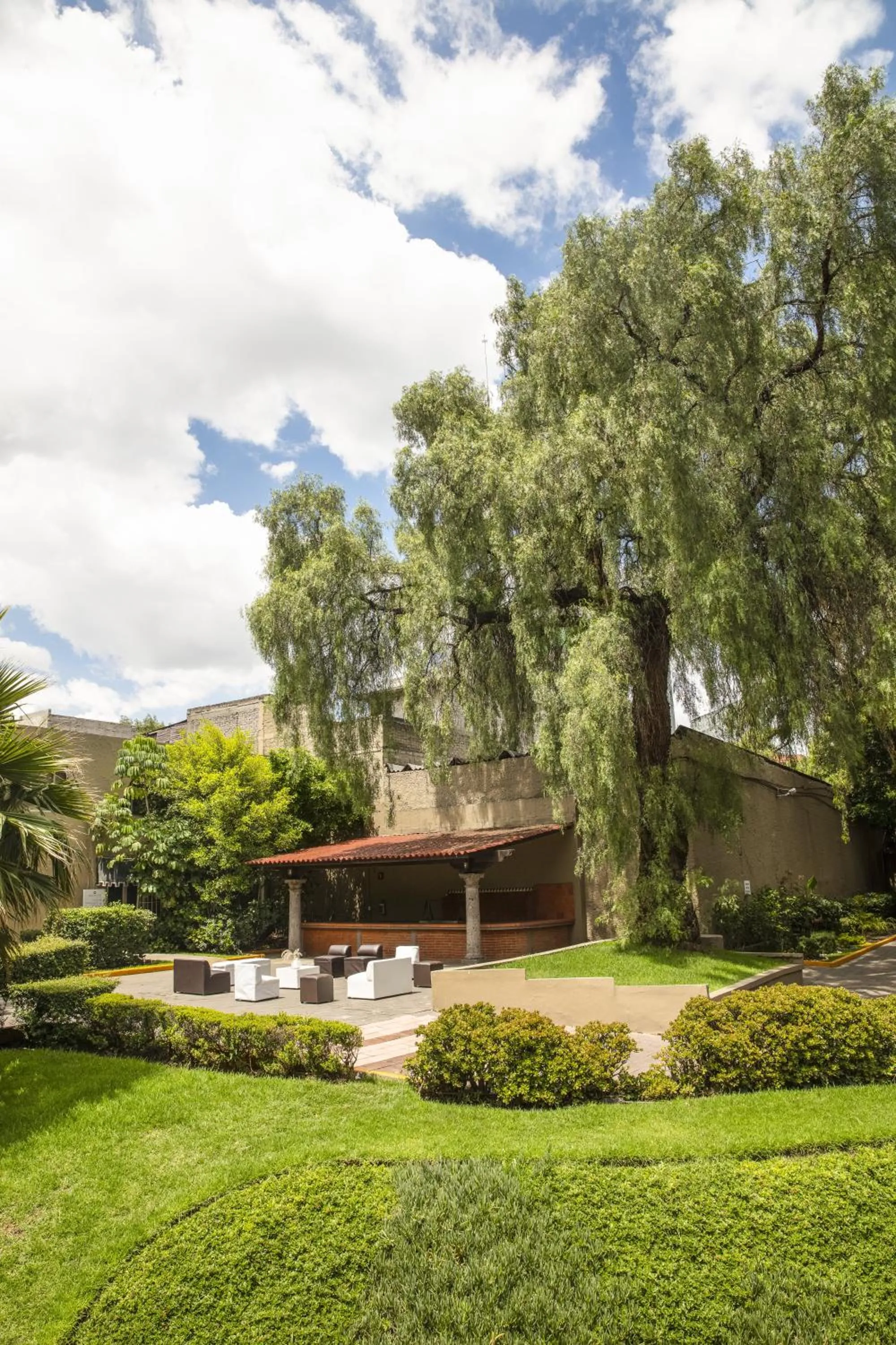 Property building in Fiesta Inn Ciudad de México Aeropuerto