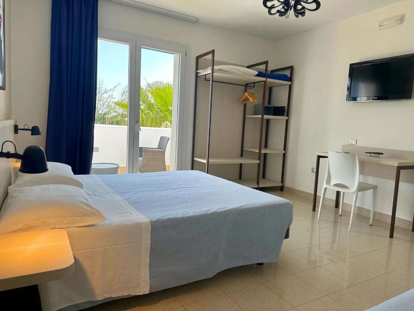 Bed in Donnosanto Residence Torre Santa Sabina