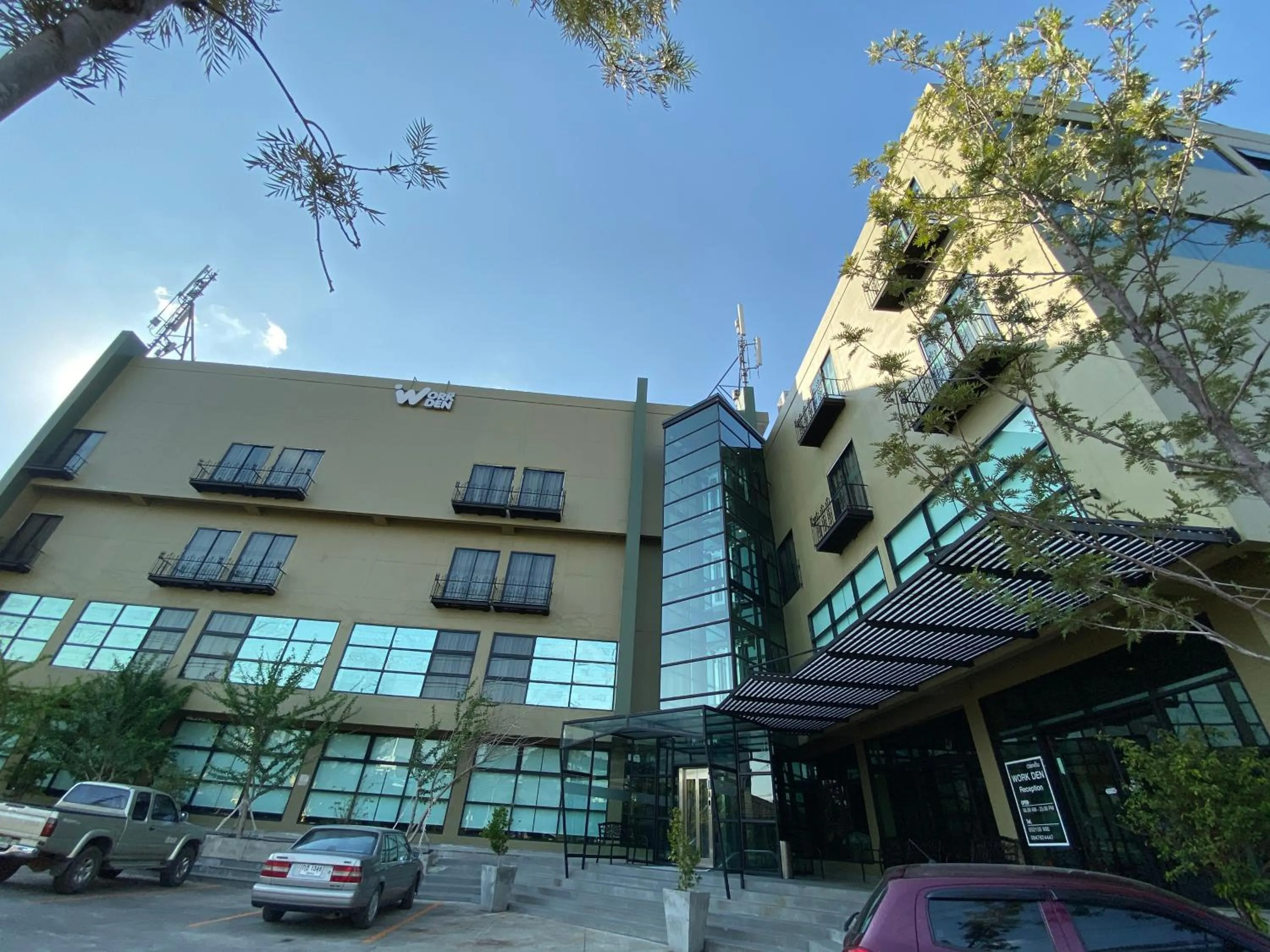 Property building in Work Den Chiangrai