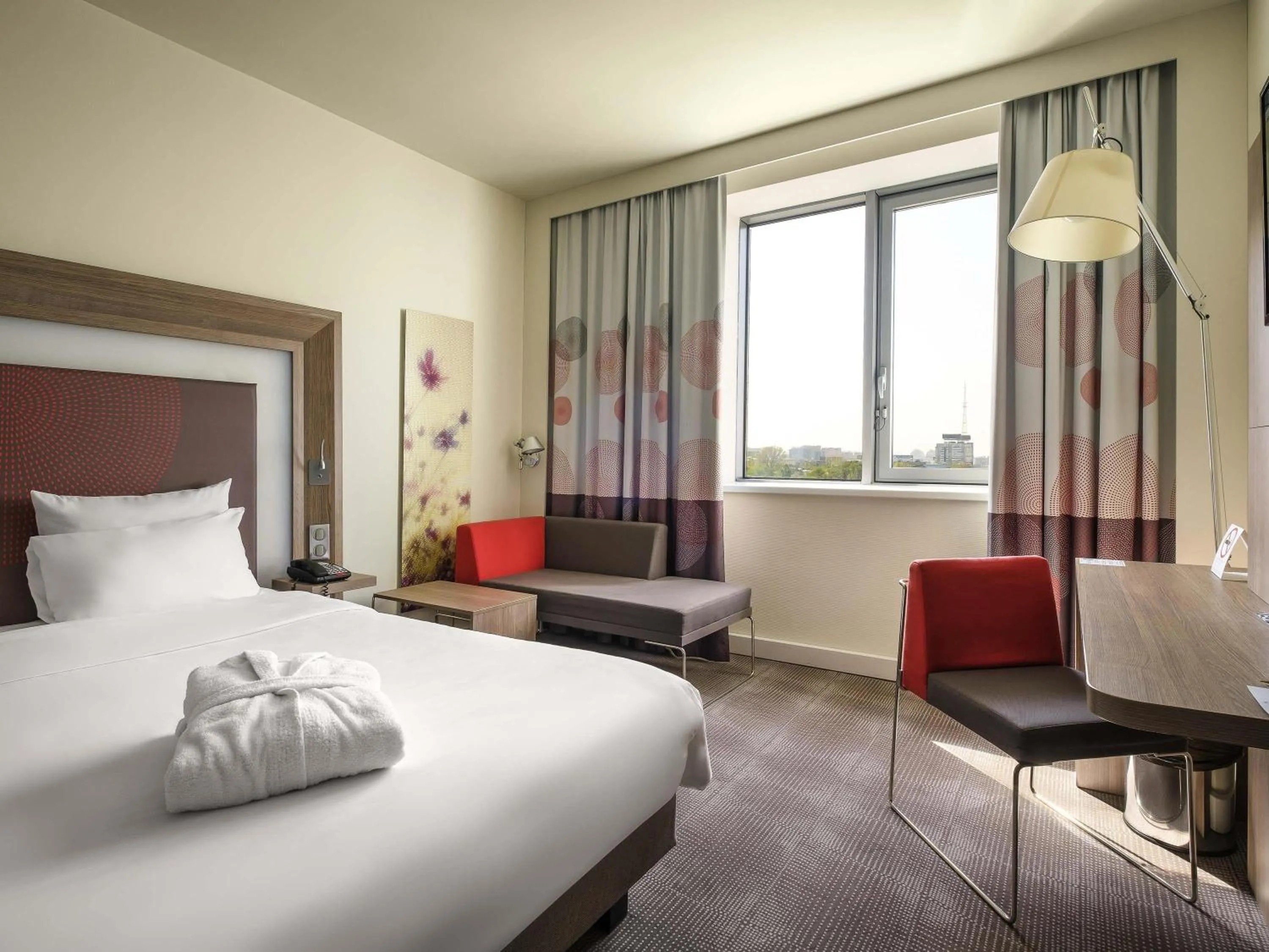 Bedroom, Bed in Novotel Almaty City Center