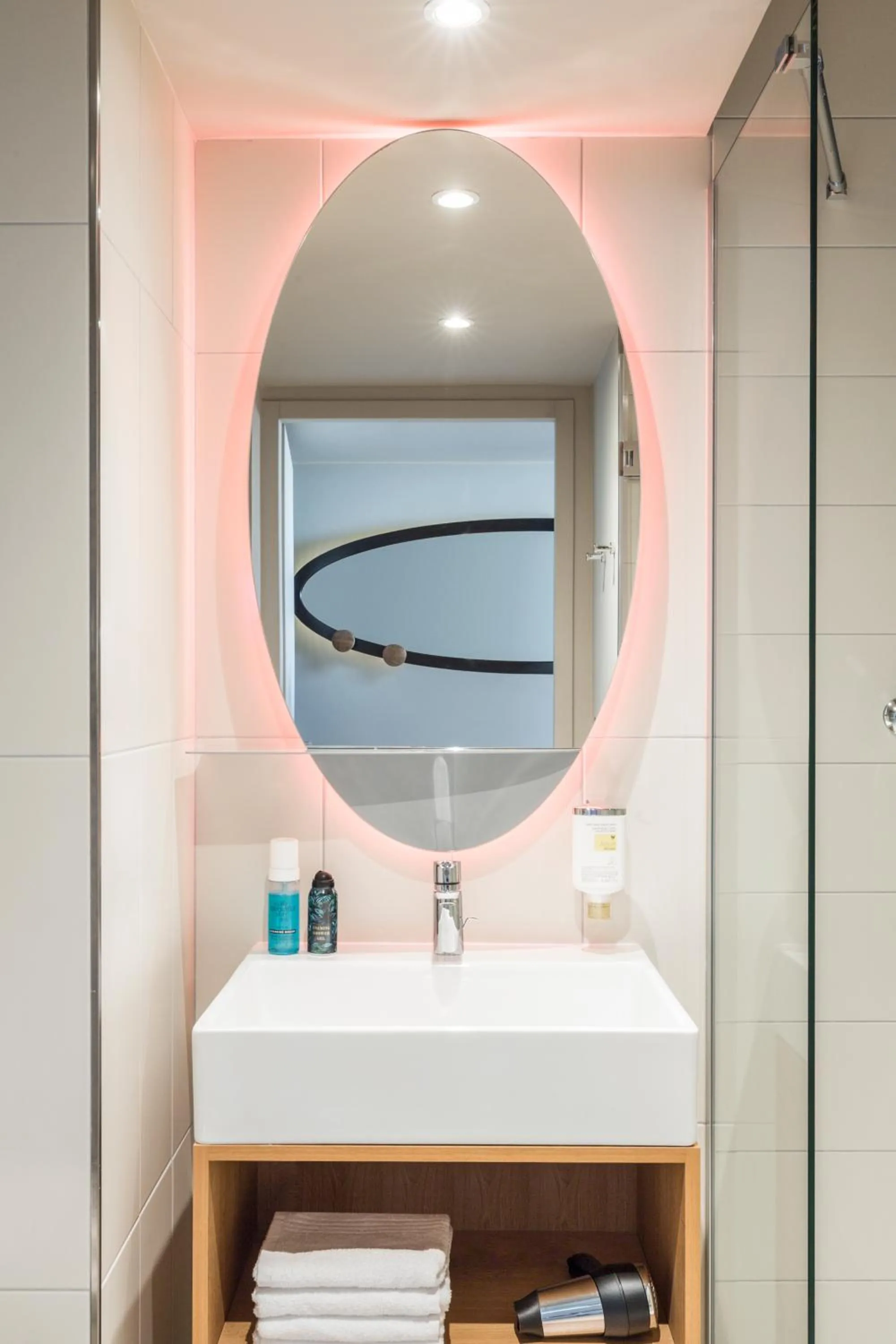 Bathroom in Aparthotel Adagio access Palaiseau Saclay