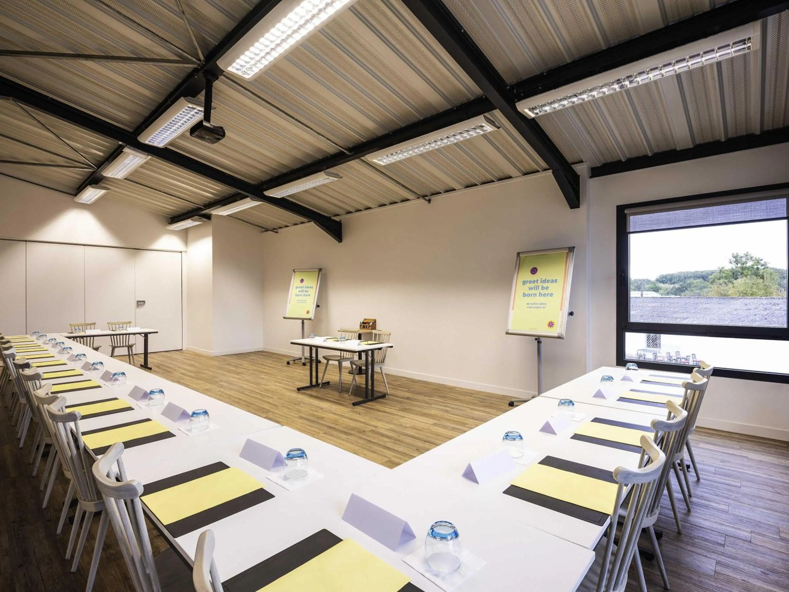 Meeting/conference room in Greet hotel Bourg-en-Bresse Sud Montagnat