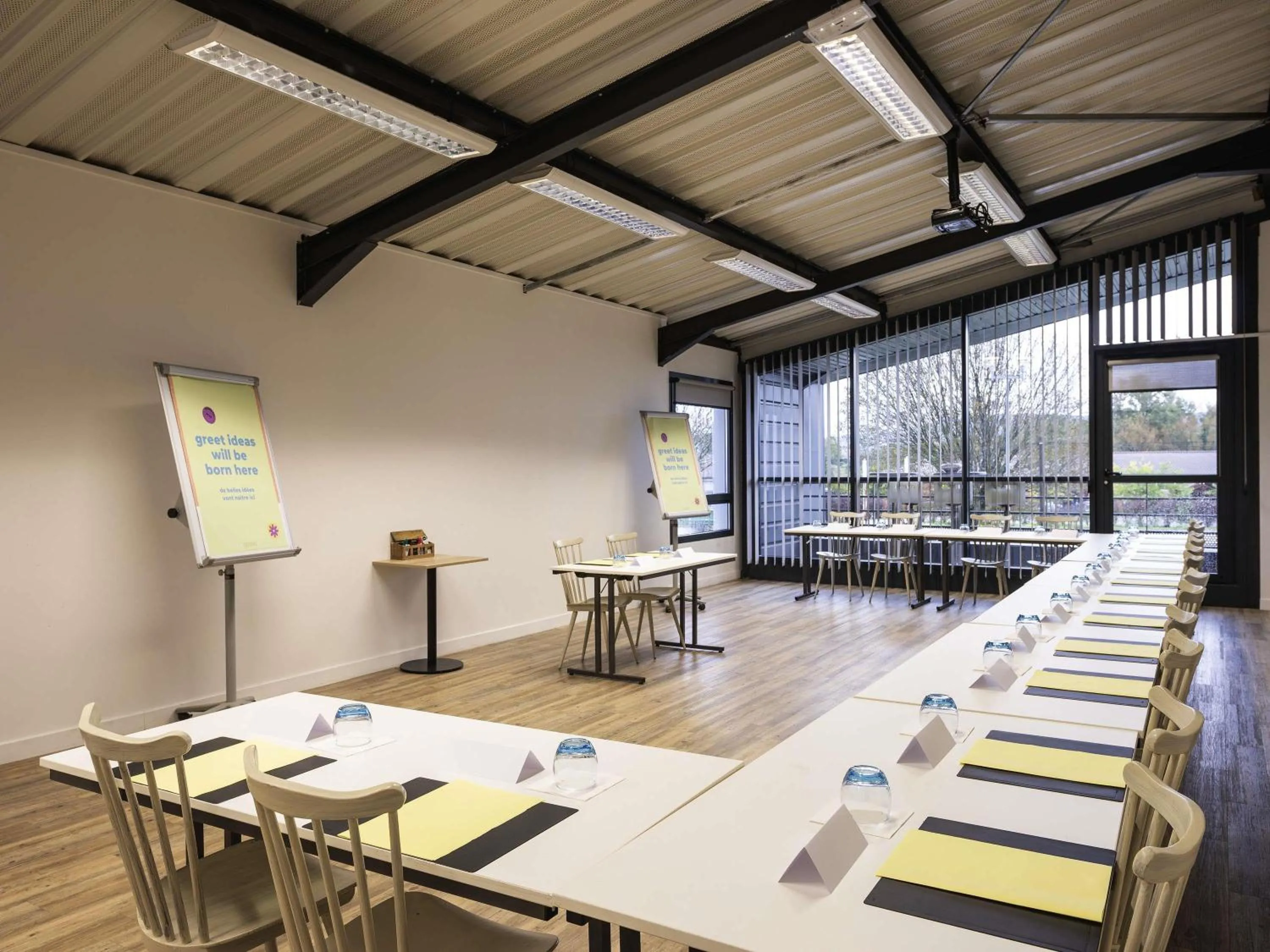 Meeting/conference room in Greet hotel Bourg-en-Bresse Sud Montagnat
