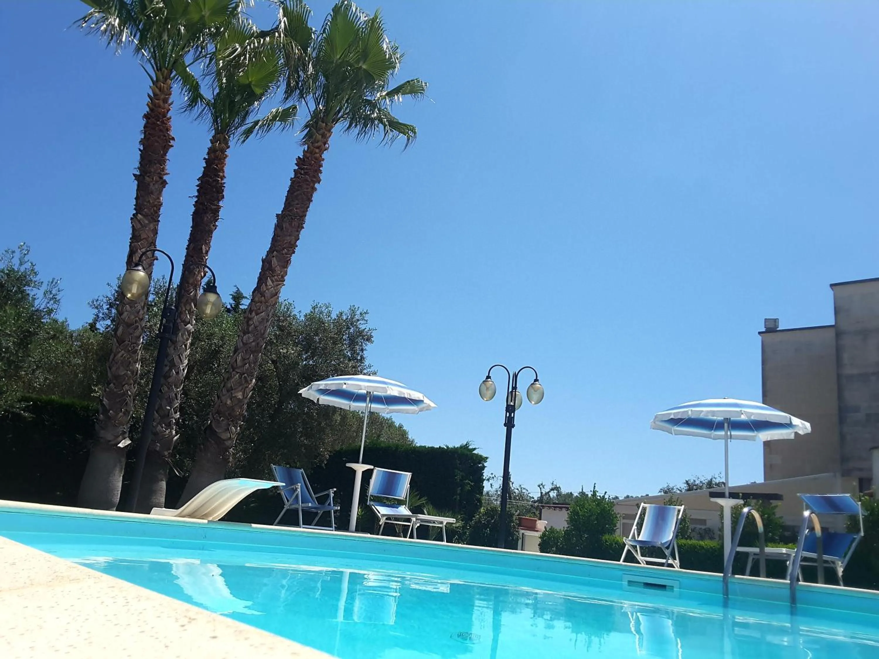 Swimming pool in B&B Villa Vittoria