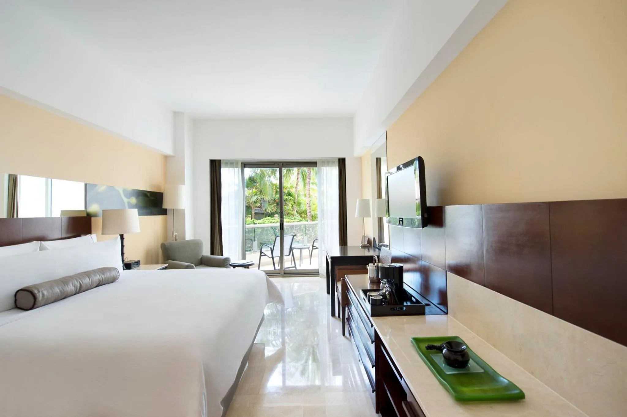 Photo of the whole room, Bed in Live Aqua Cancun - Adults Only - All-Inclusive