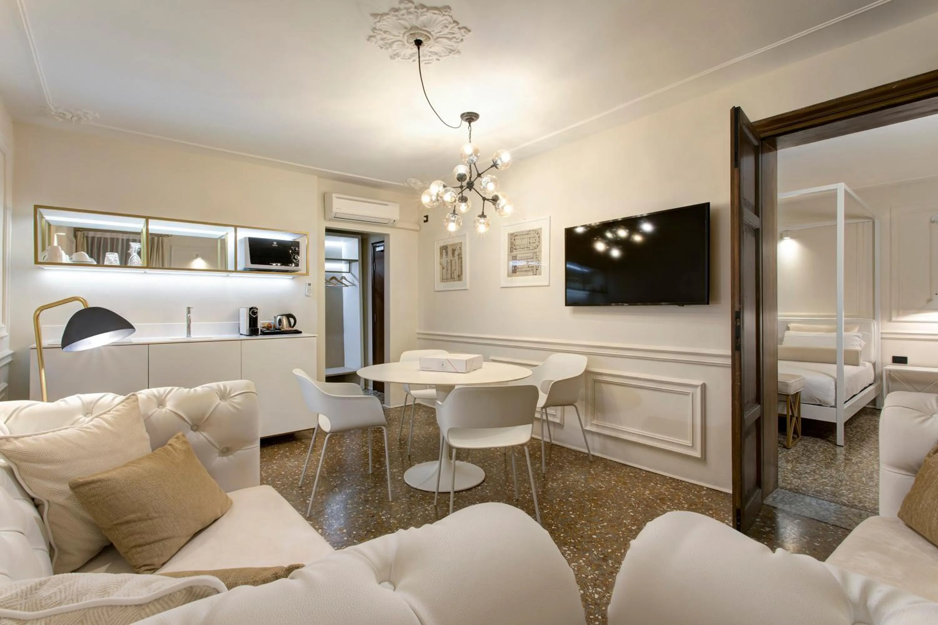 Living room in San Marco Suite 755