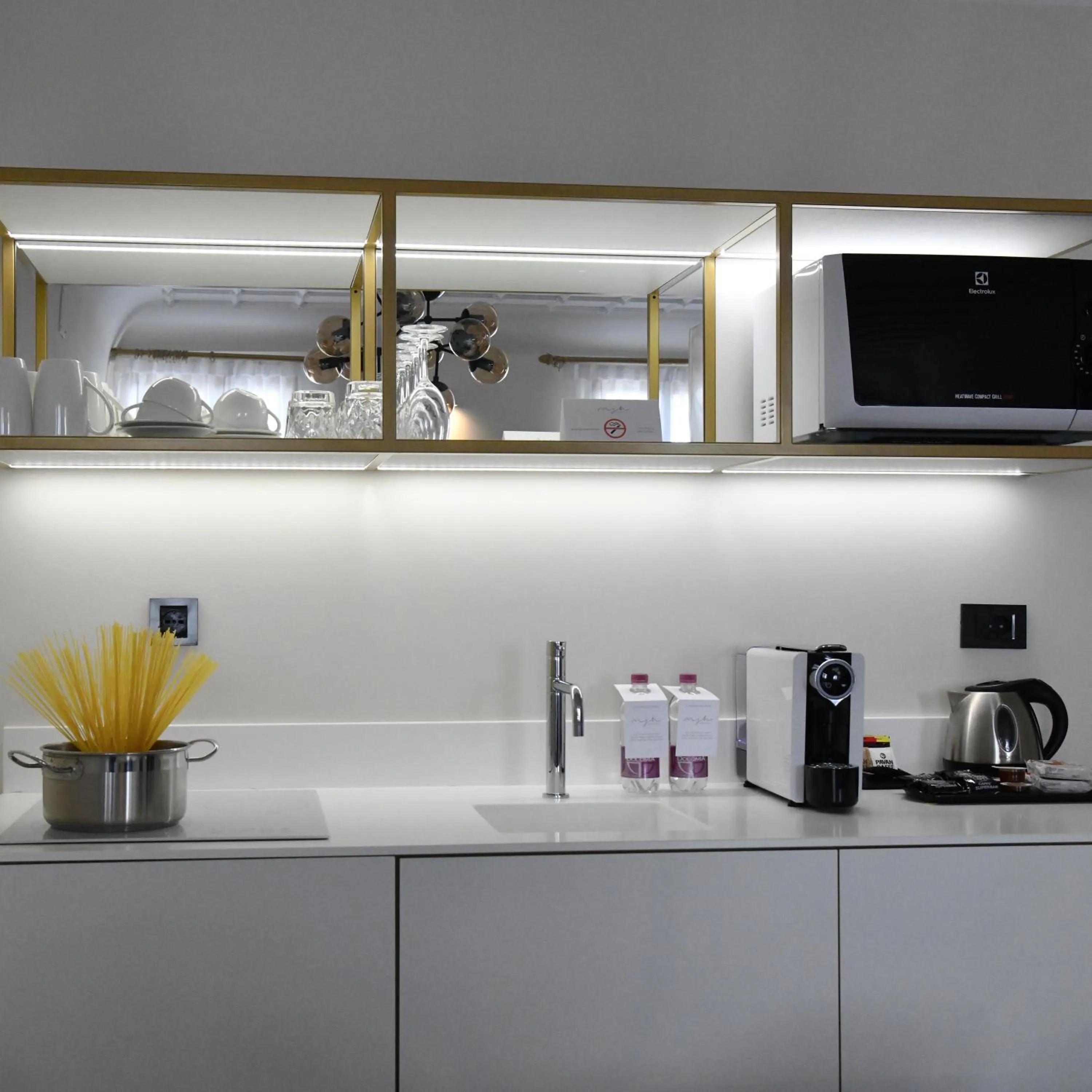 kitchen in San Marco Suite 755