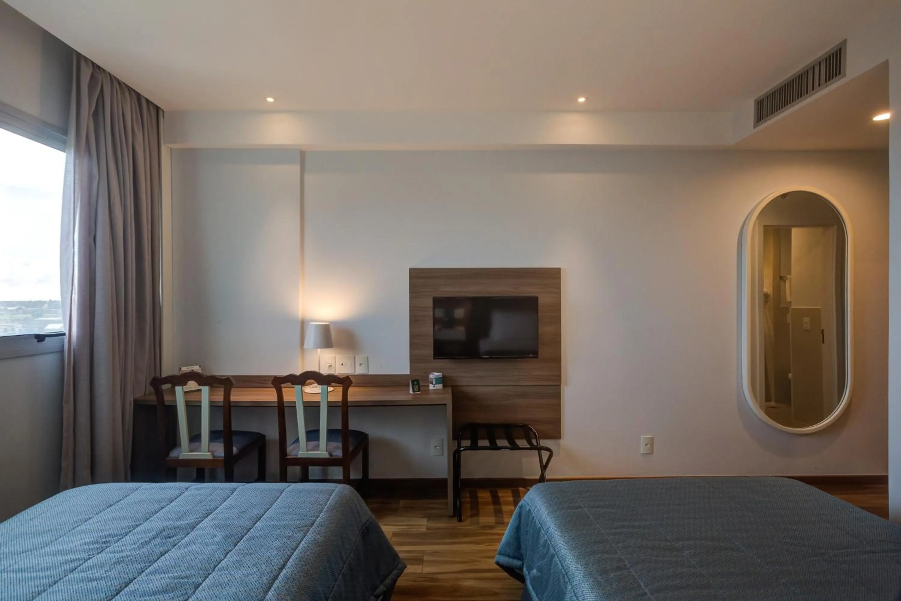 Property building, Bed in Bourbon Hotel Cambara