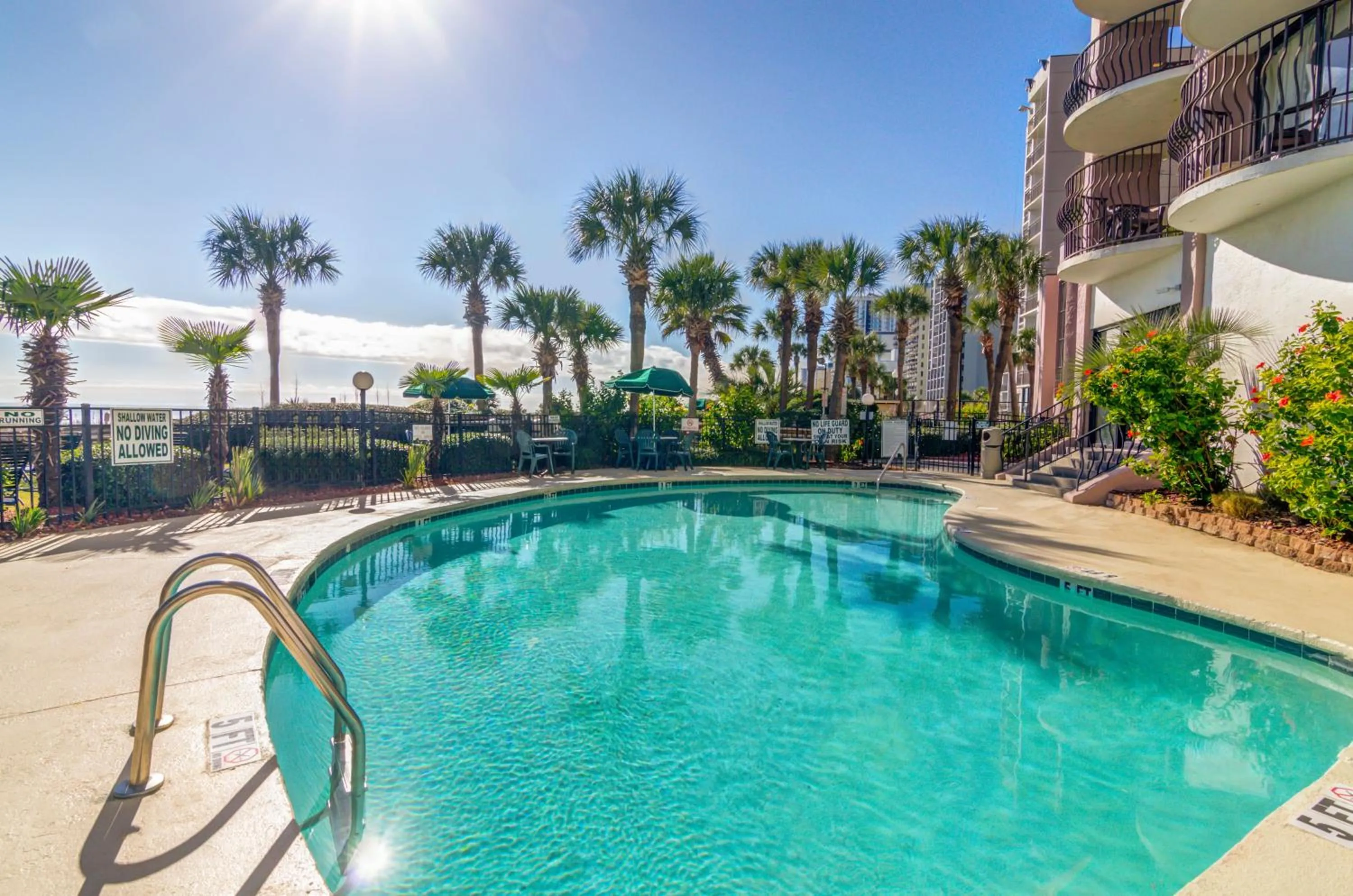 Swimming pool in Palms Resort