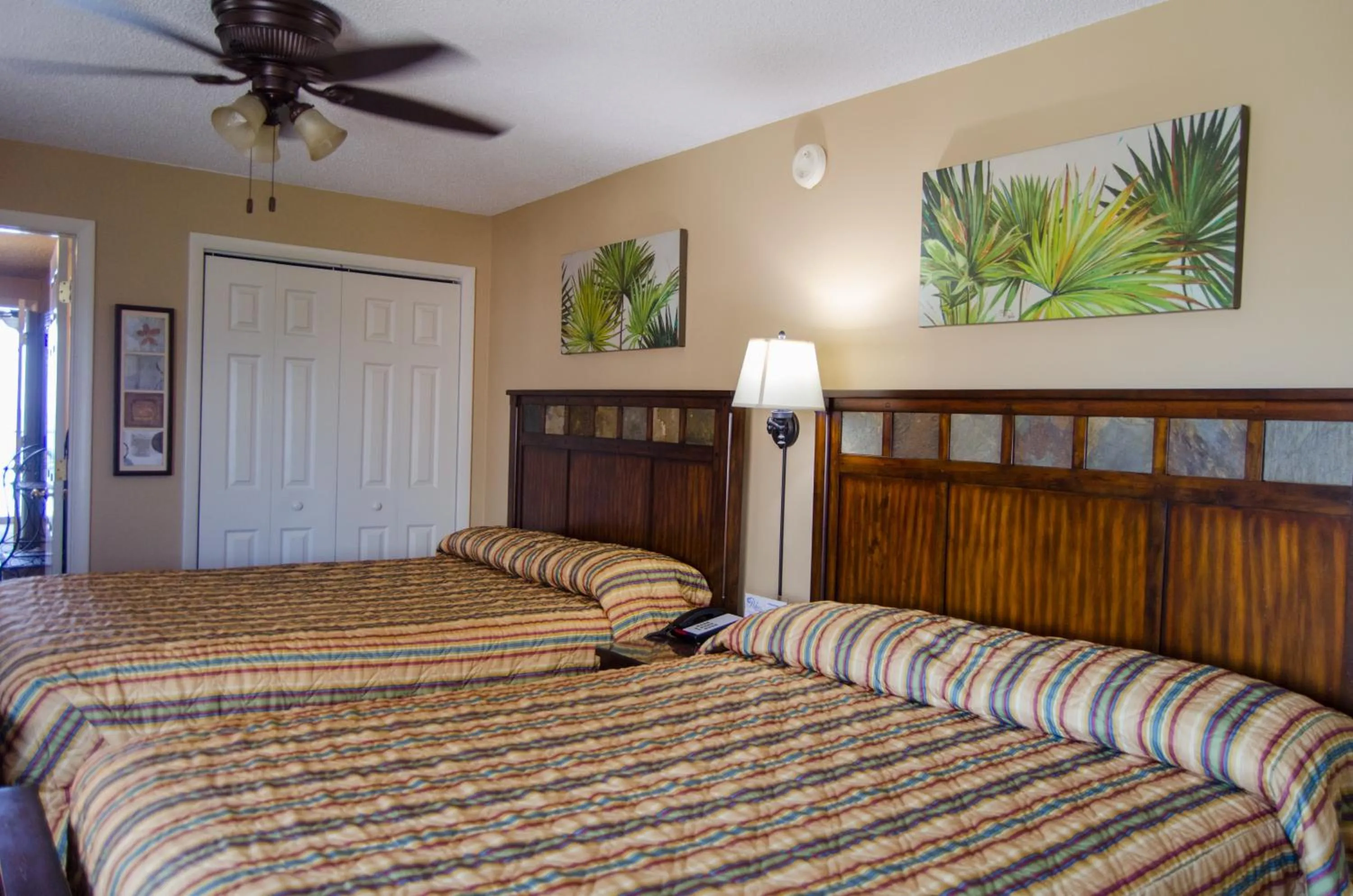 Bedroom, Bed in Palms Resort