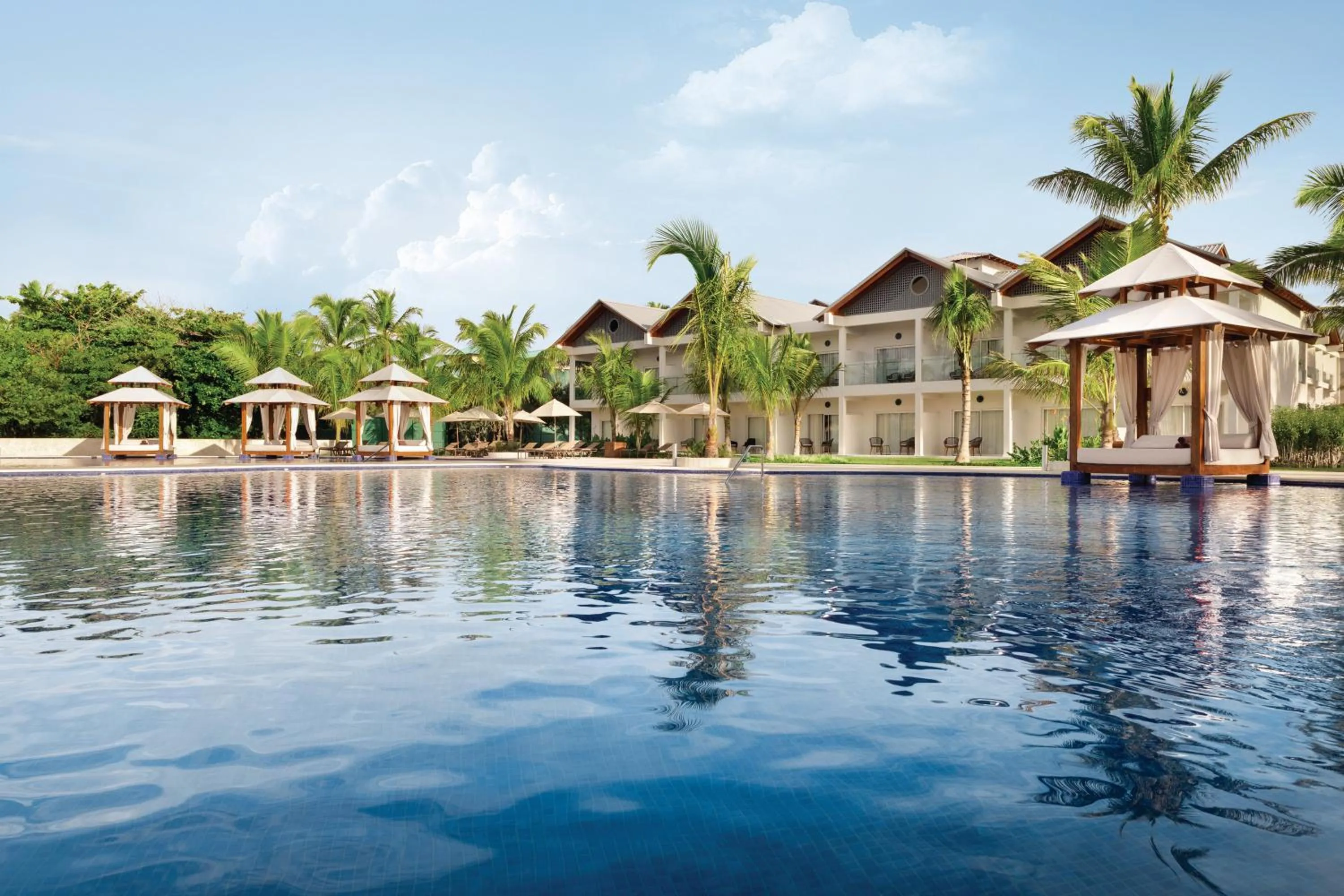 Swimming pool in Secrets La Romana All-Inclusive Adult Only Resort & Spa