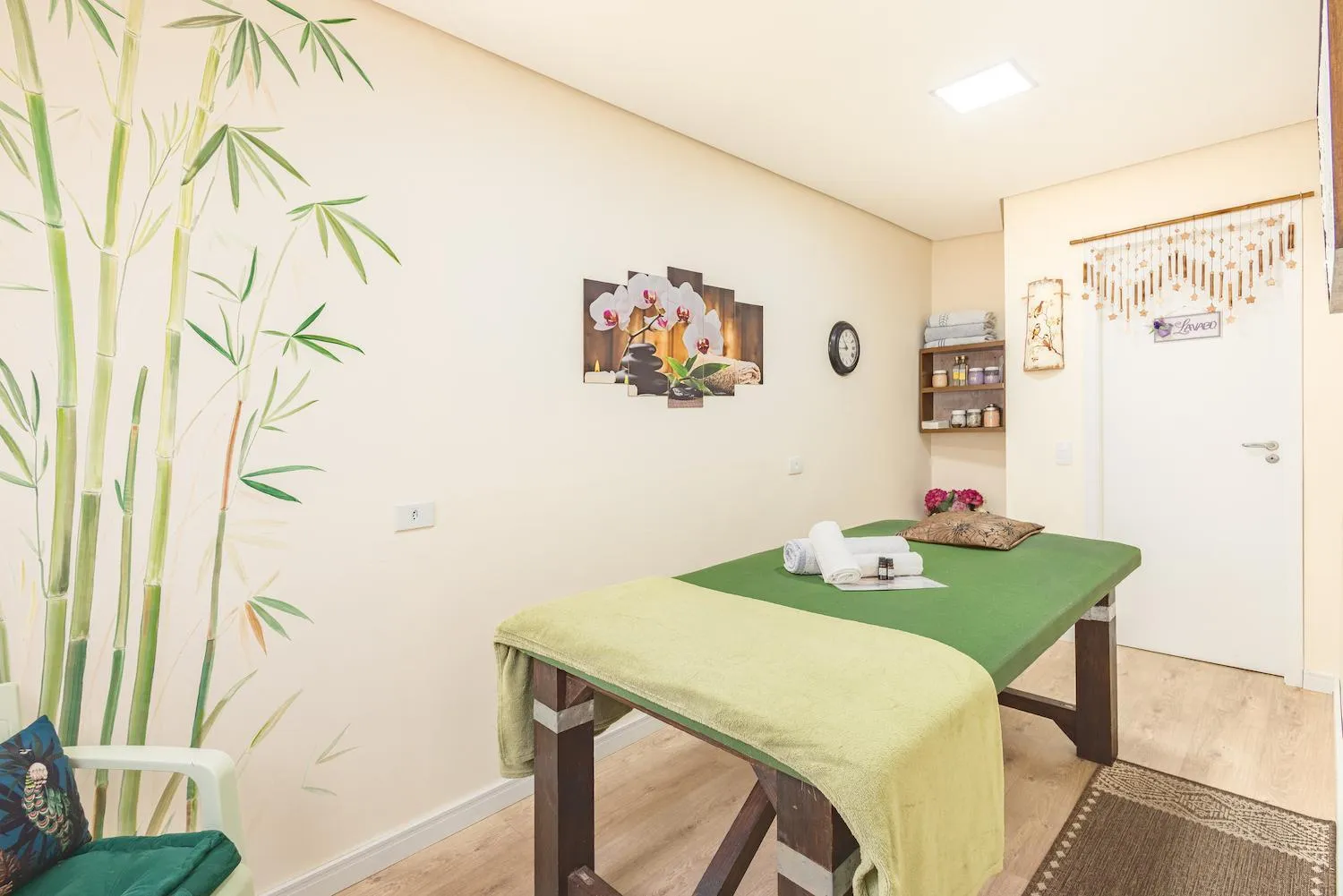 Massage in Kaliman Pousada Campos do Jordão