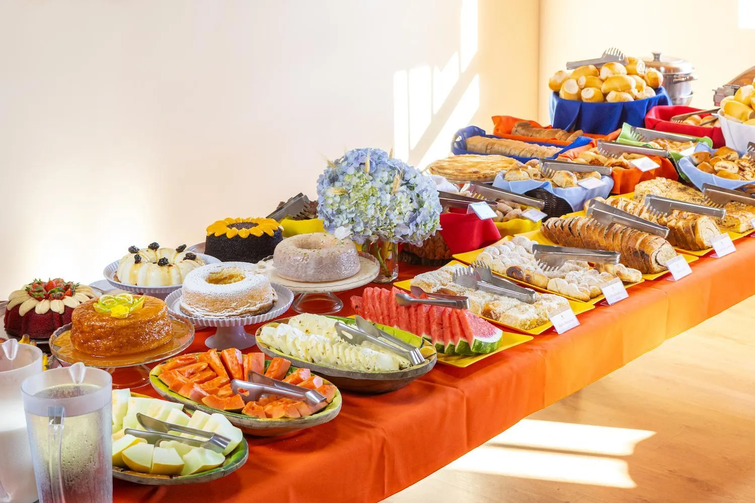 Breakfast in Kaliman Pousada Campos do Jordão