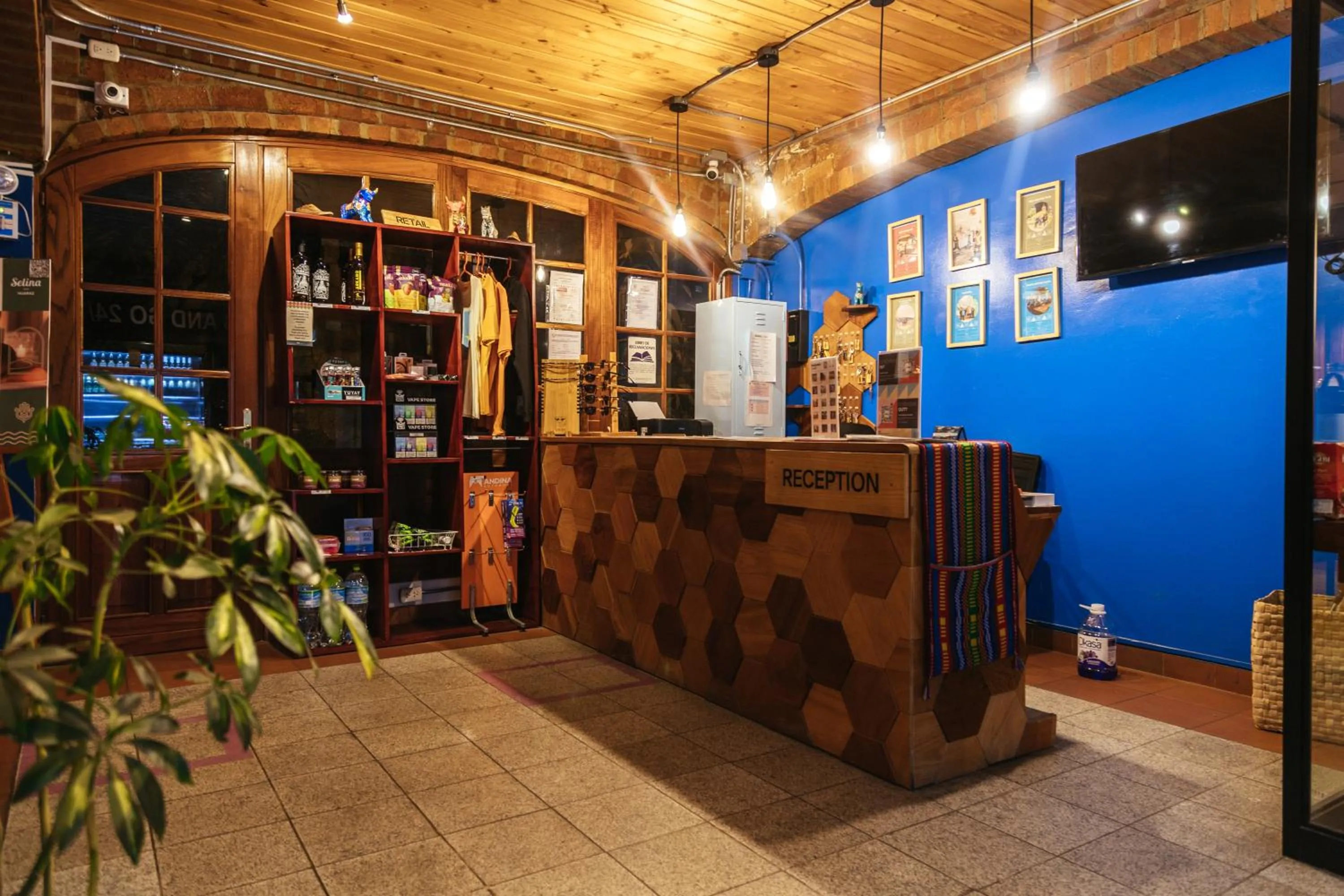 Lobby or reception in Selina Huaraz