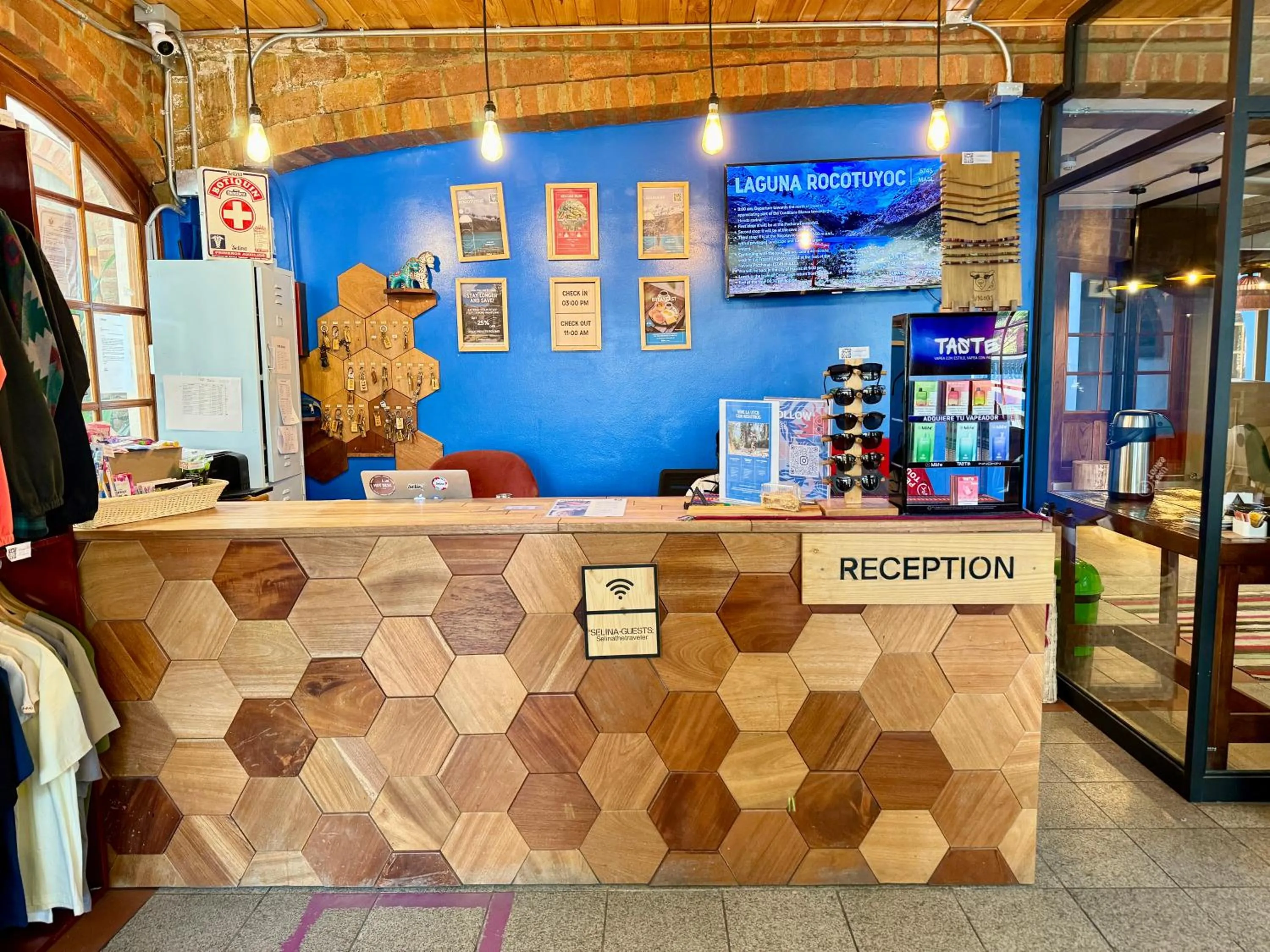 Lobby or reception in Selina Huaraz