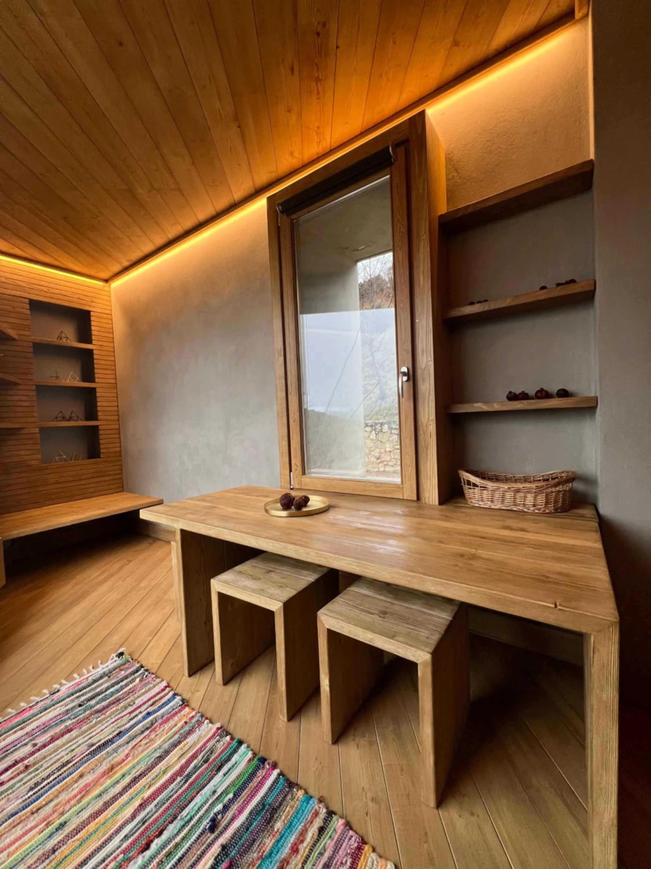 Dining area in Escapade Luxury Residences