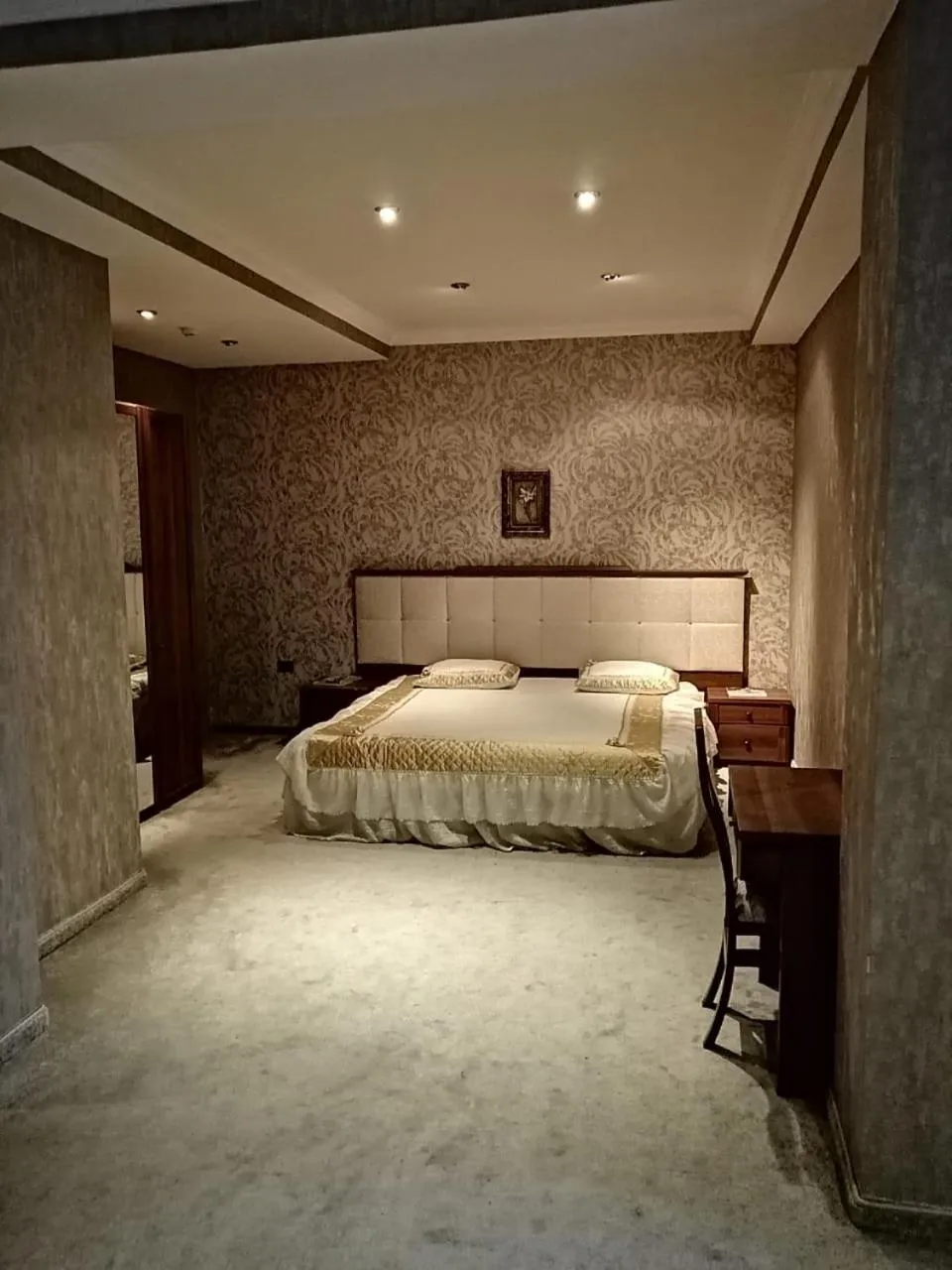 Bedroom, Bed in Abu Arena Hall