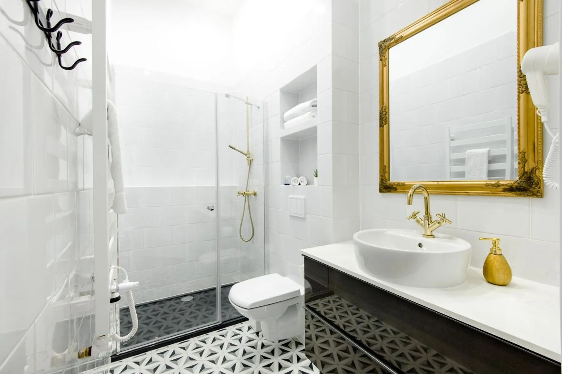 Shower in Bliss Apartments