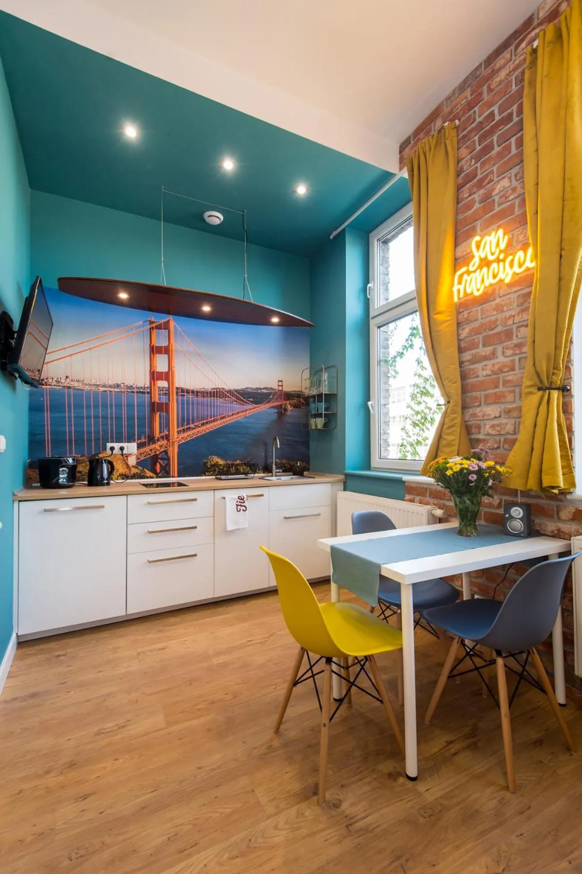 Kitchen or kitchenette in Bliss Apartments