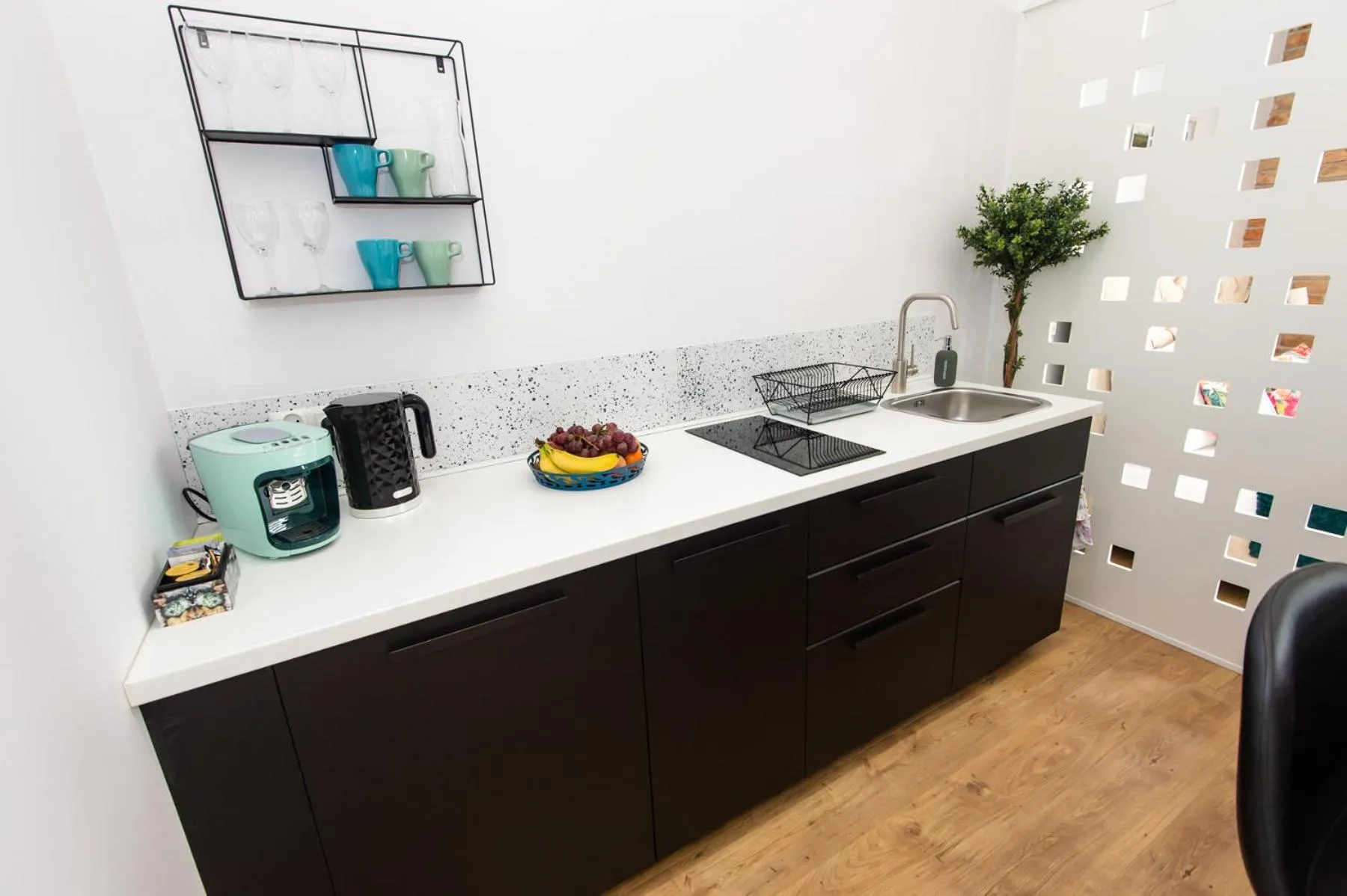 Coffee/tea facilities in Bliss Apartments