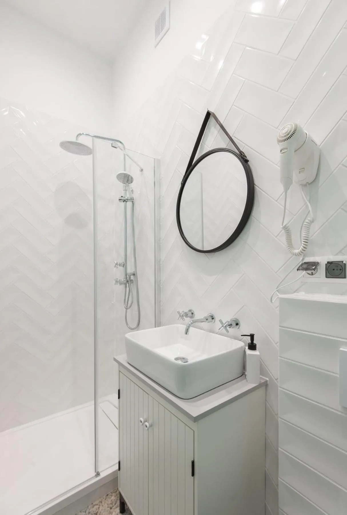 Shower in Bliss Apartments