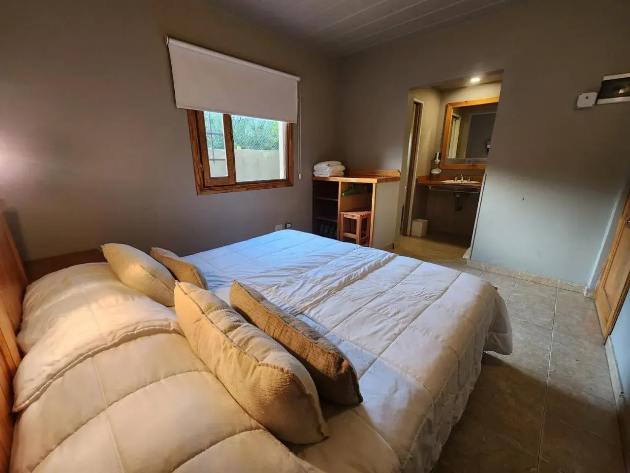 Double Room in Del Glaciar Libertador Hotel Double Room in Del Glaciar Libertador Hotel