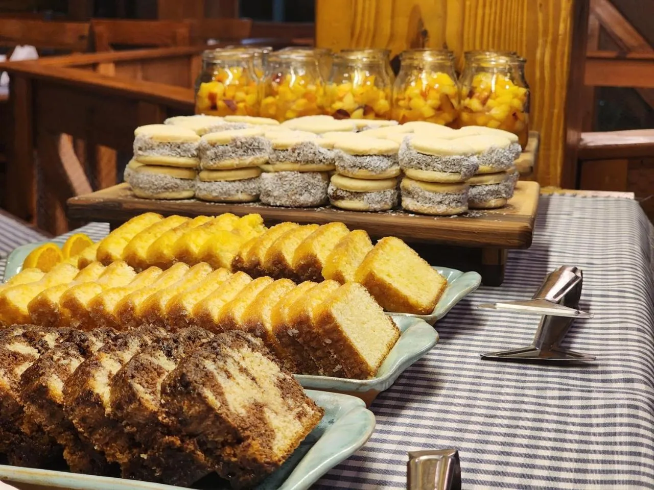 Breakfast in Del Glaciar Libertador Hotel