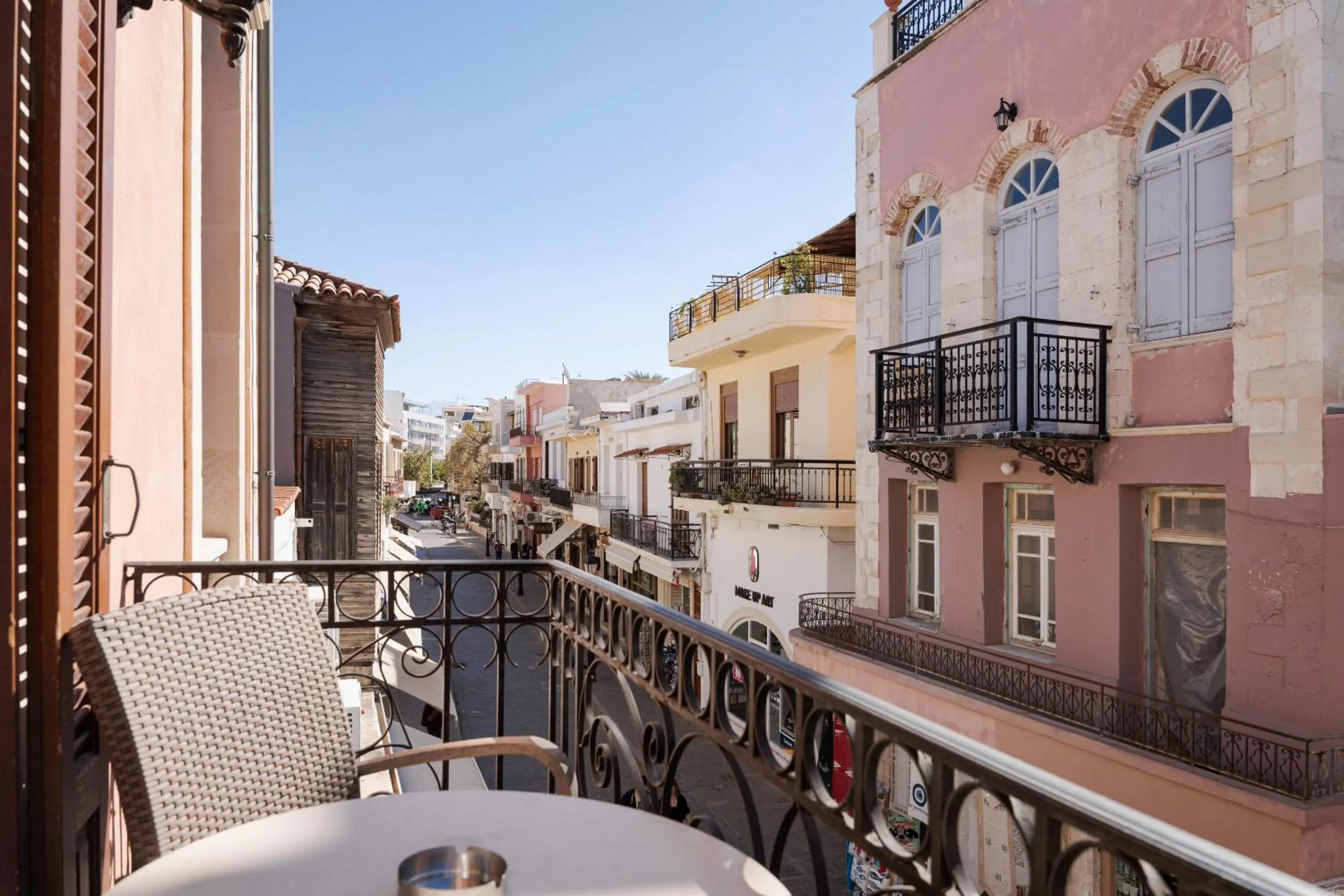 Day in Civitas Suites Hotel